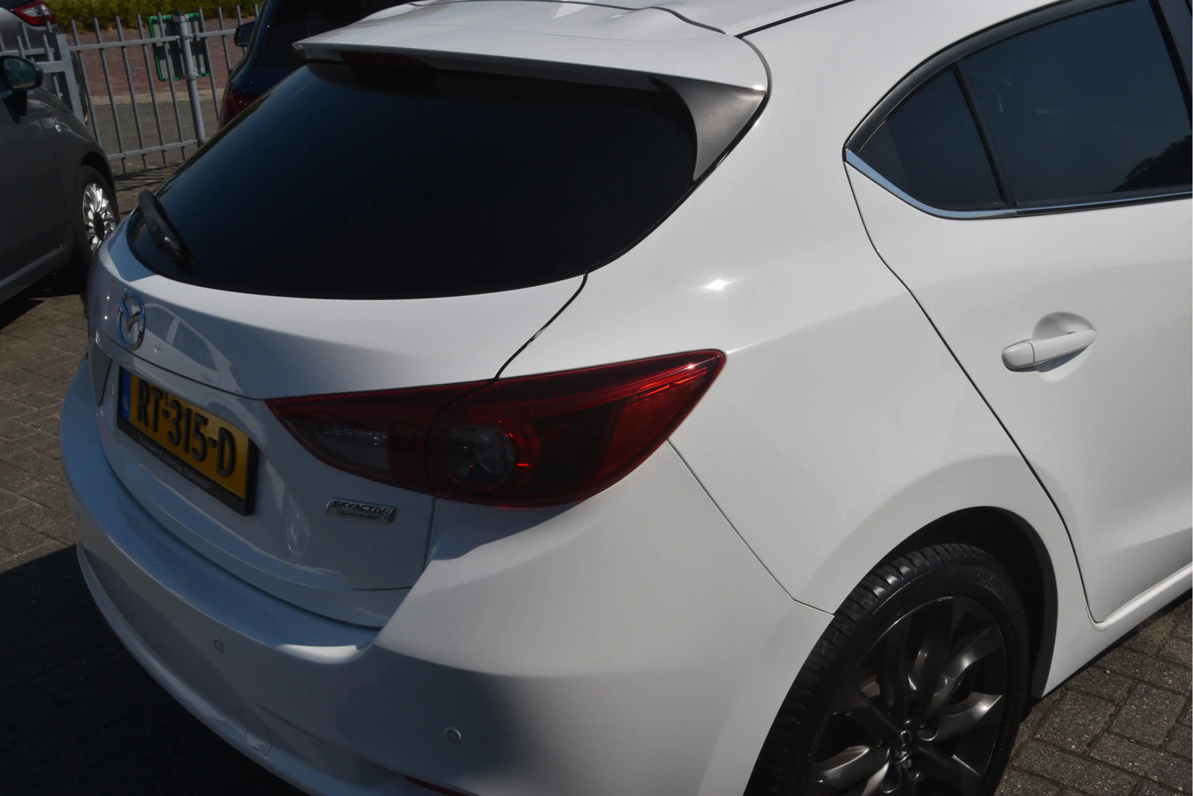 Mazda 3 2.0 SkyActiv-G 120 SkyLease+ Keyless | PDC | Cruis — photo 45