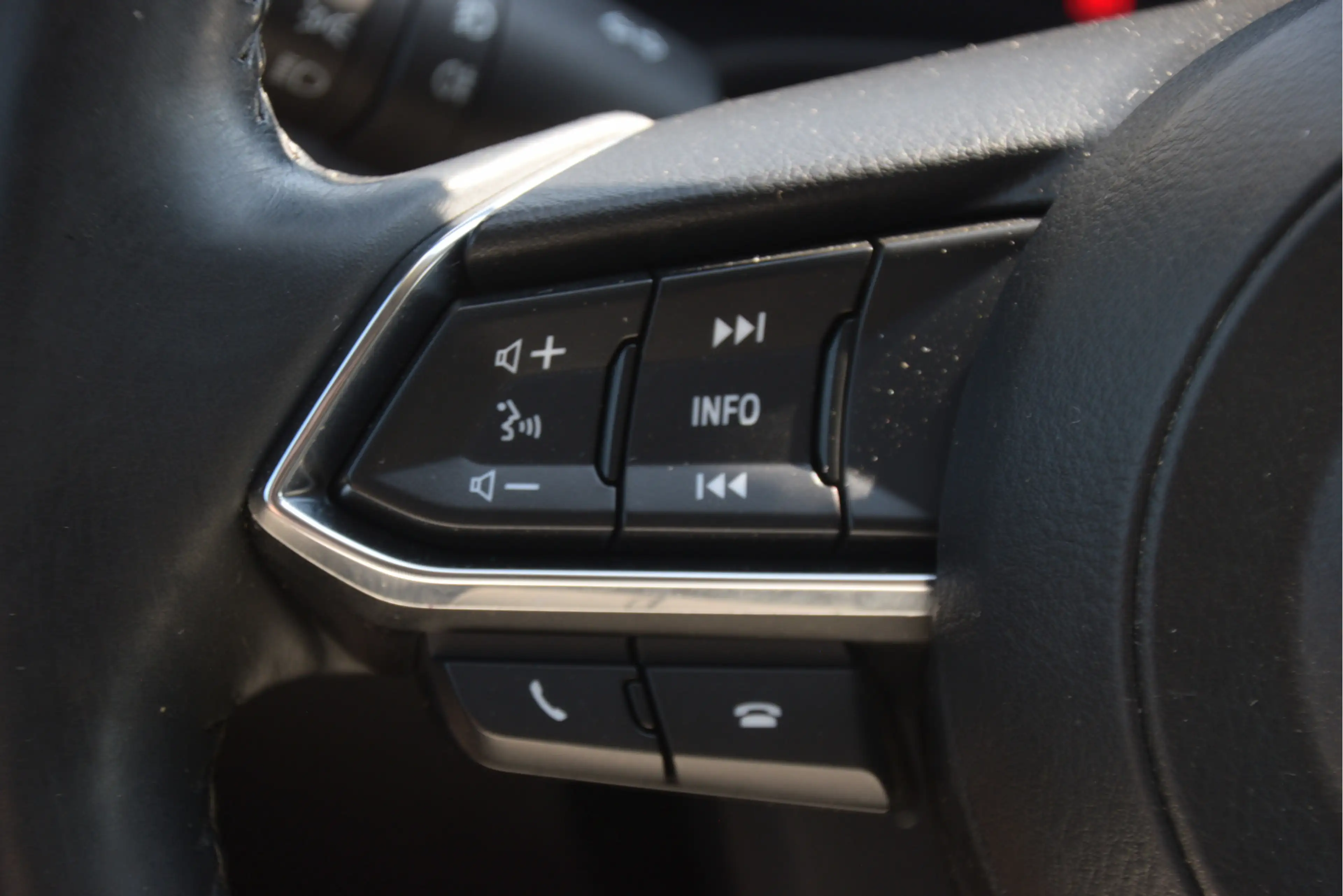 Mazda 3 2.0 SkyActiv-G 120 SkyLease+ Keyless | PDC | Cruis — photo 24