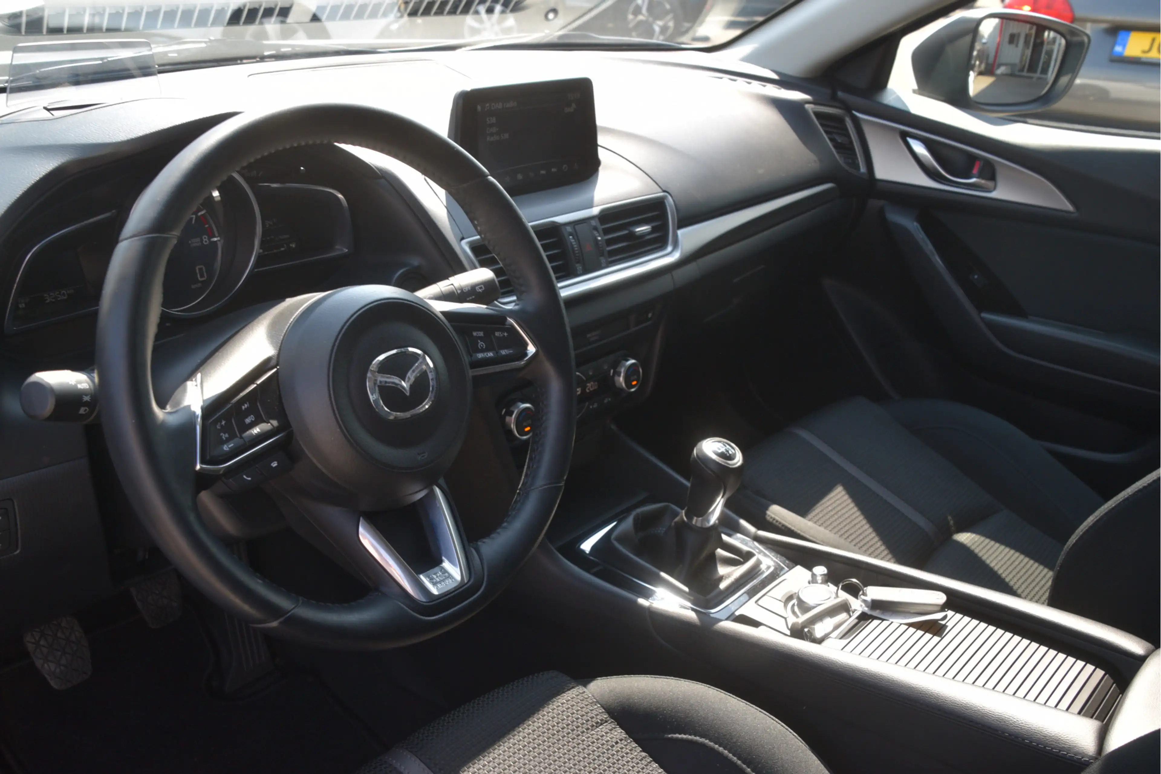 Mazda 3 2.0 SkyActiv-G 120 SkyLease+ Keyless | PDC | Cruis — photo 8