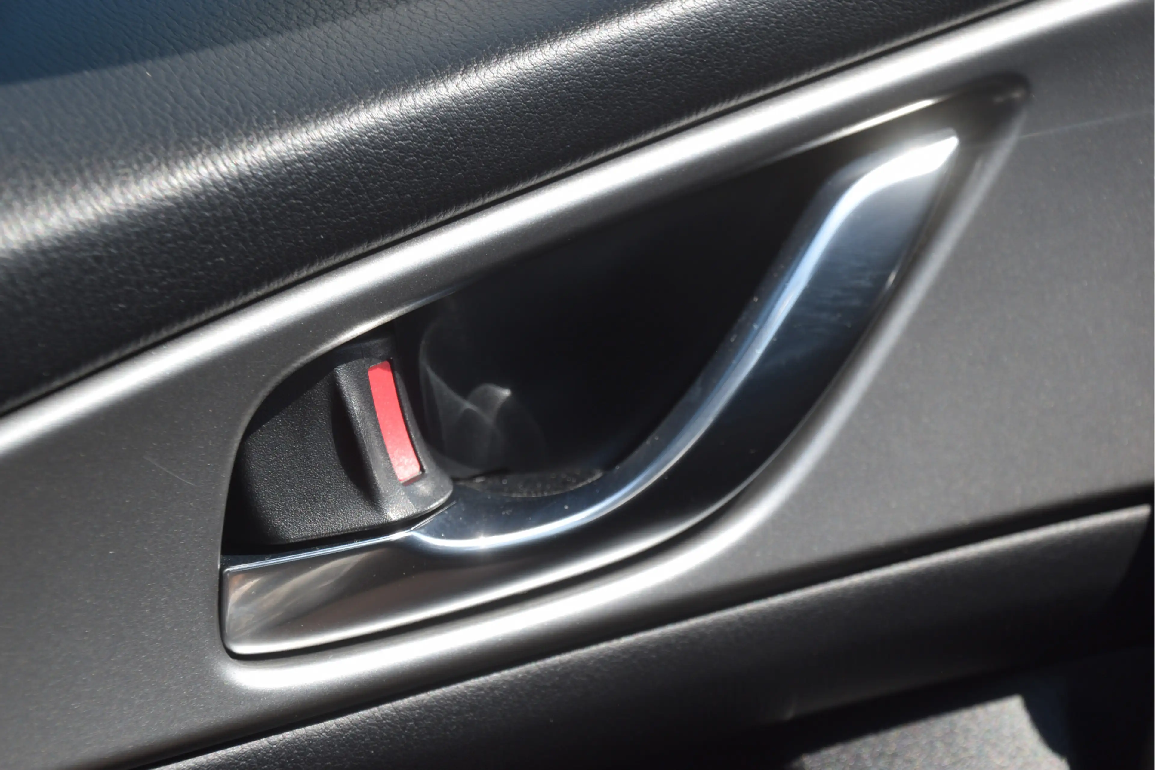 Mazda 3 2.0 SkyActiv-G 120 SkyLease+ Keyless | PDC | Cruis — photo 30