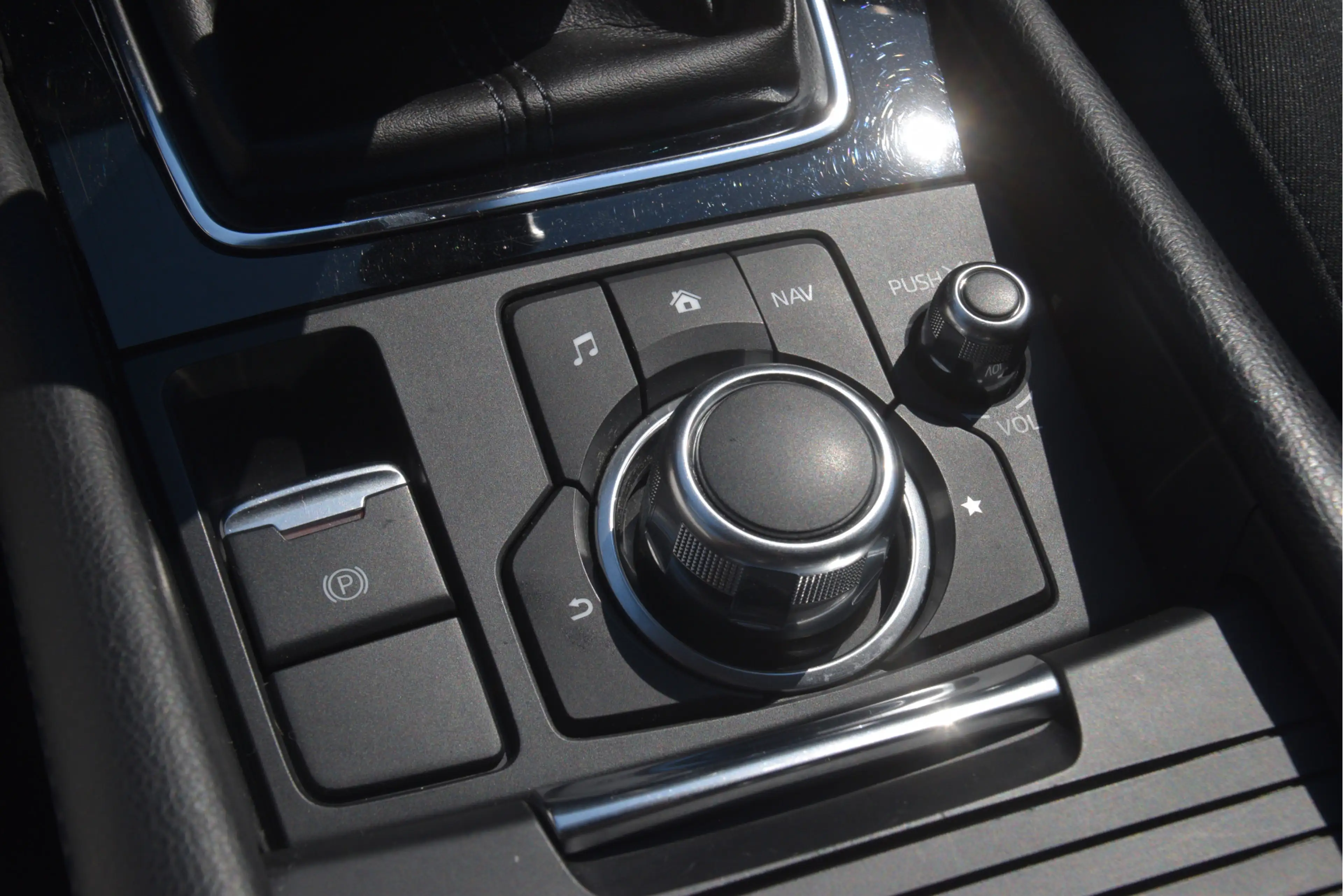 Mazda 3 2.0 SkyActiv-G 120 SkyLease+ Keyless | PDC | Cruis — photo 23