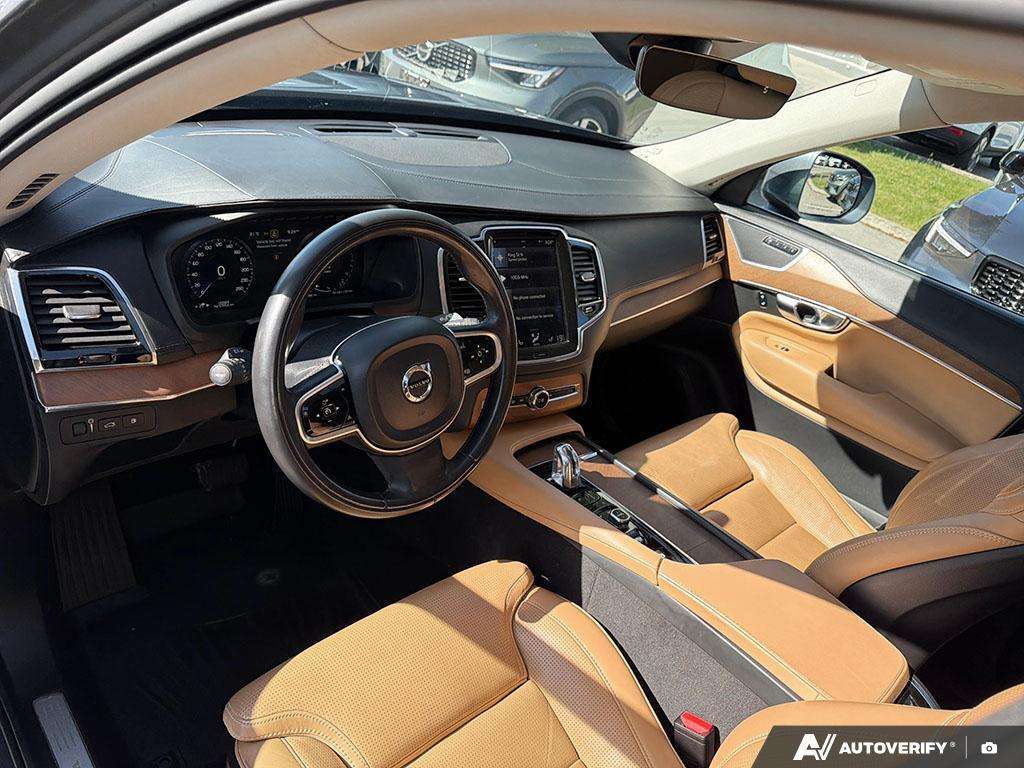 2016 Volvo XC90 T8 PHEV Inscription thumb 12