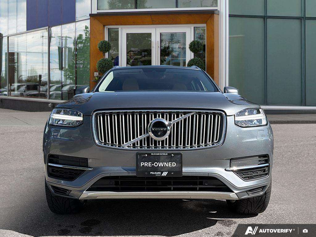 2016 Volvo XC90 T8 PHEV Inscription alt 2