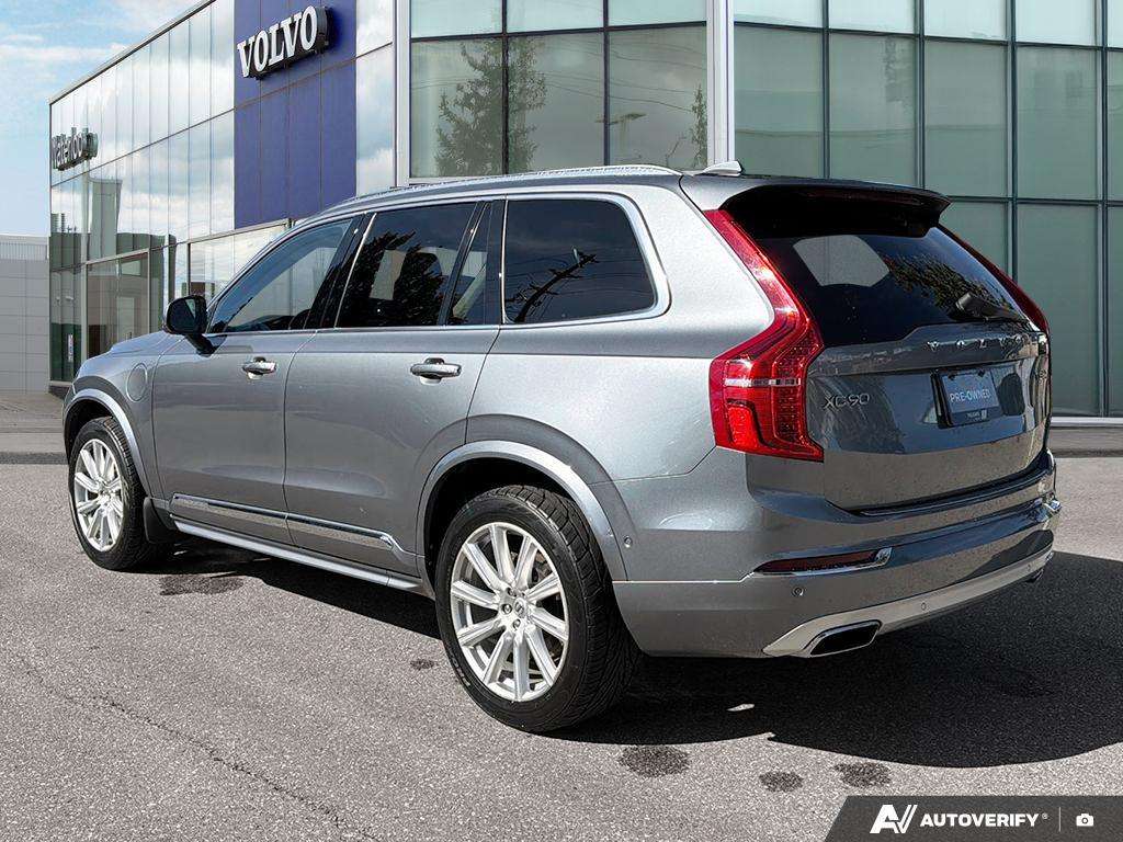2016 Volvo XC90 T8 PHEV Inscription alt 4