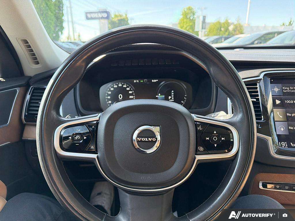 2016 Volvo XC90 T8 PHEV Inscription thumb 13