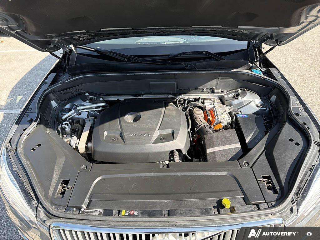 2016 Volvo XC90 T8 PHEV Inscription thumb 9