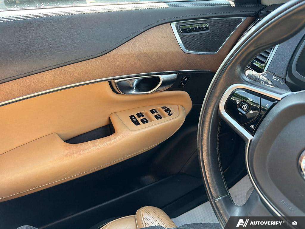 2016 Volvo XC90 T8 PHEV Inscription thumb 16