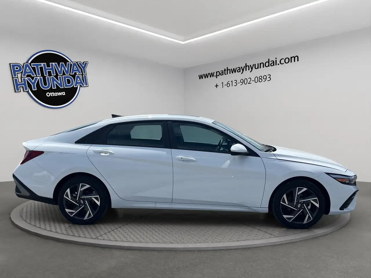 Hyundai ELANTRA снимка Hyundai ELANTRA