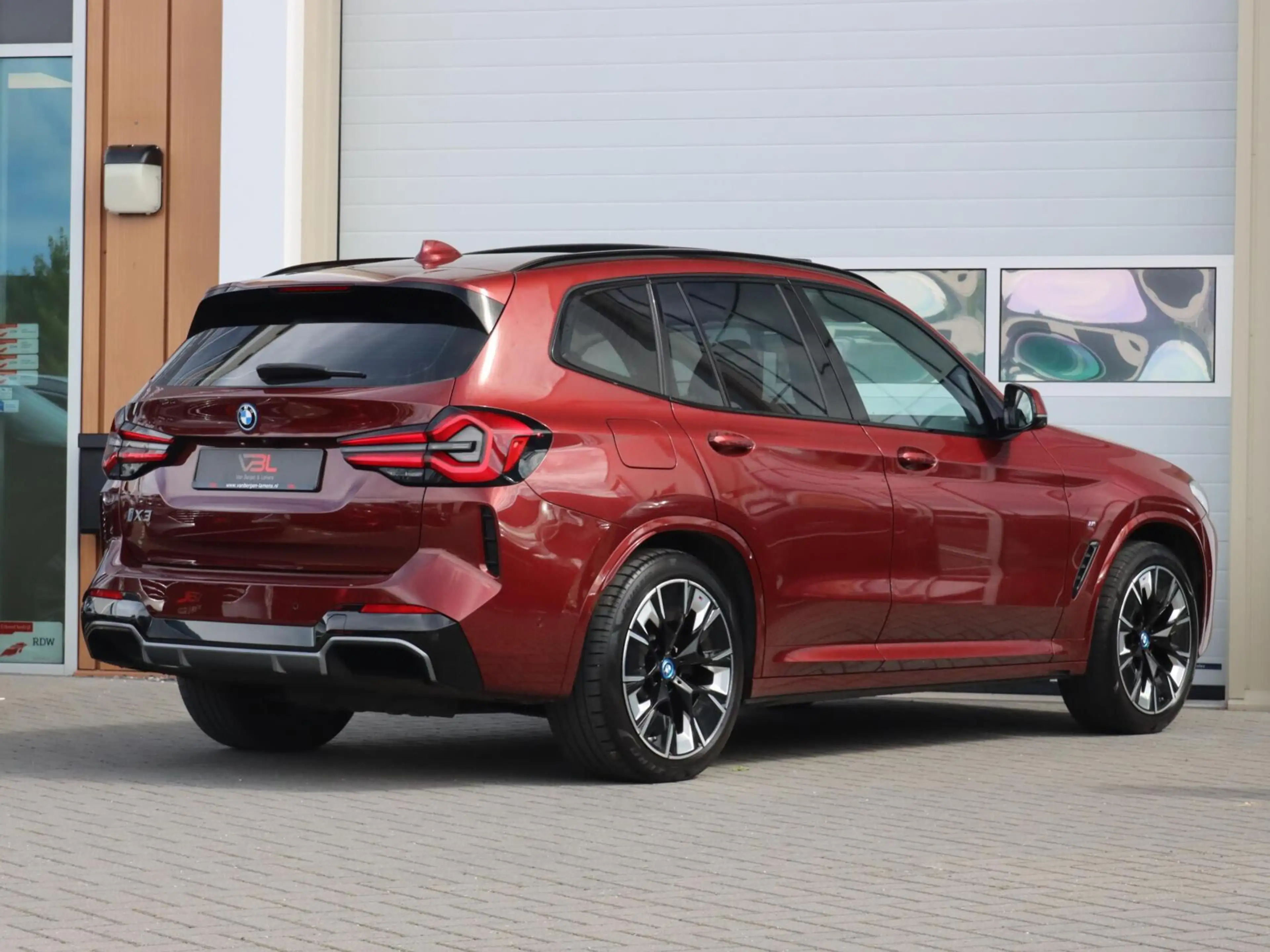 BMW iX3 High Executive 80kWh M-sport | SOH 92,5% | Panoram — photo 27