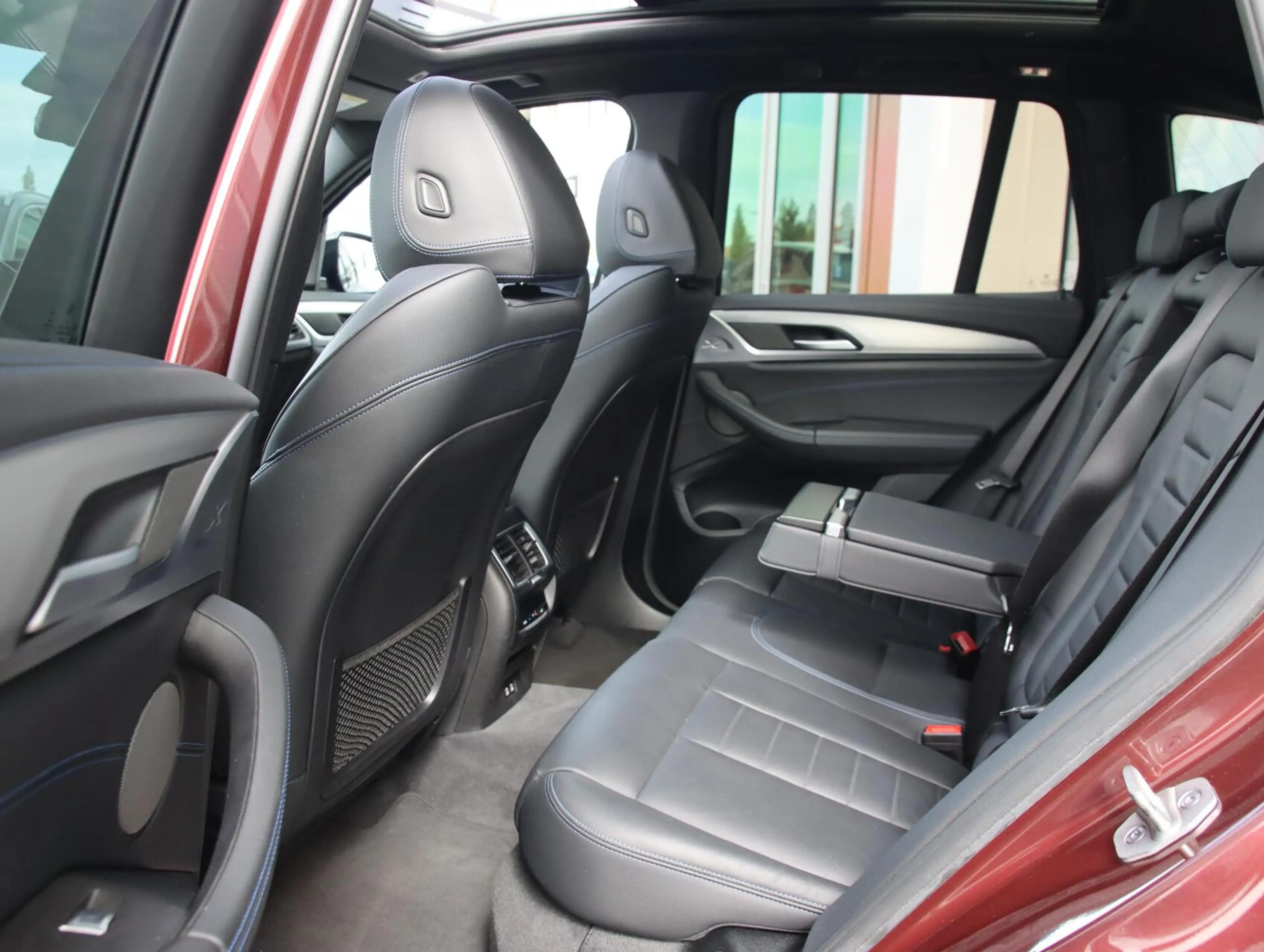 BMW iX3 High Executive 80kWh M-sport | SOH 92,5% | Panoram — photo 7