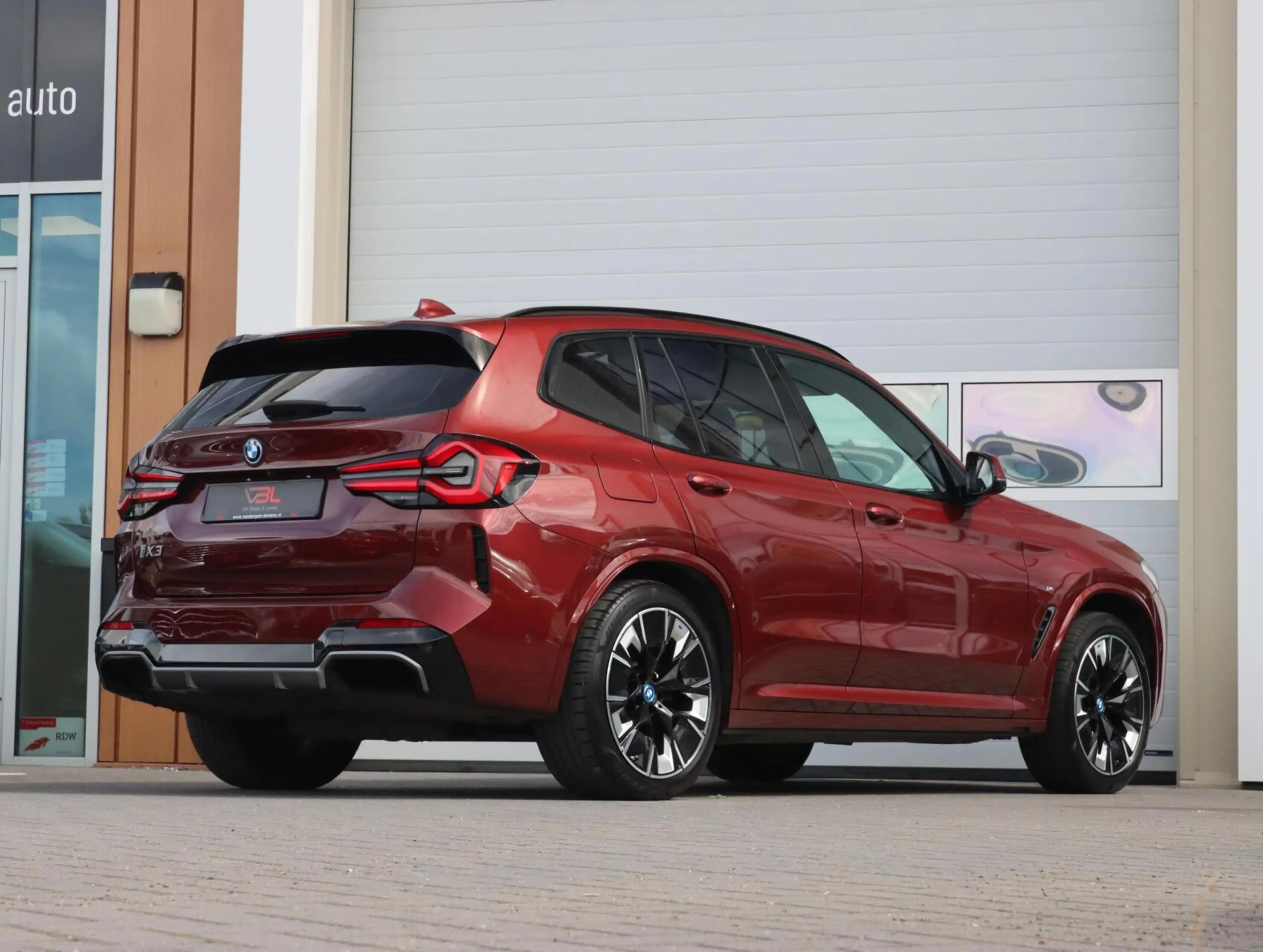 BMW iX3 High Executive 80kWh M-sport | SOH 92,5% | Panoram — photo 29