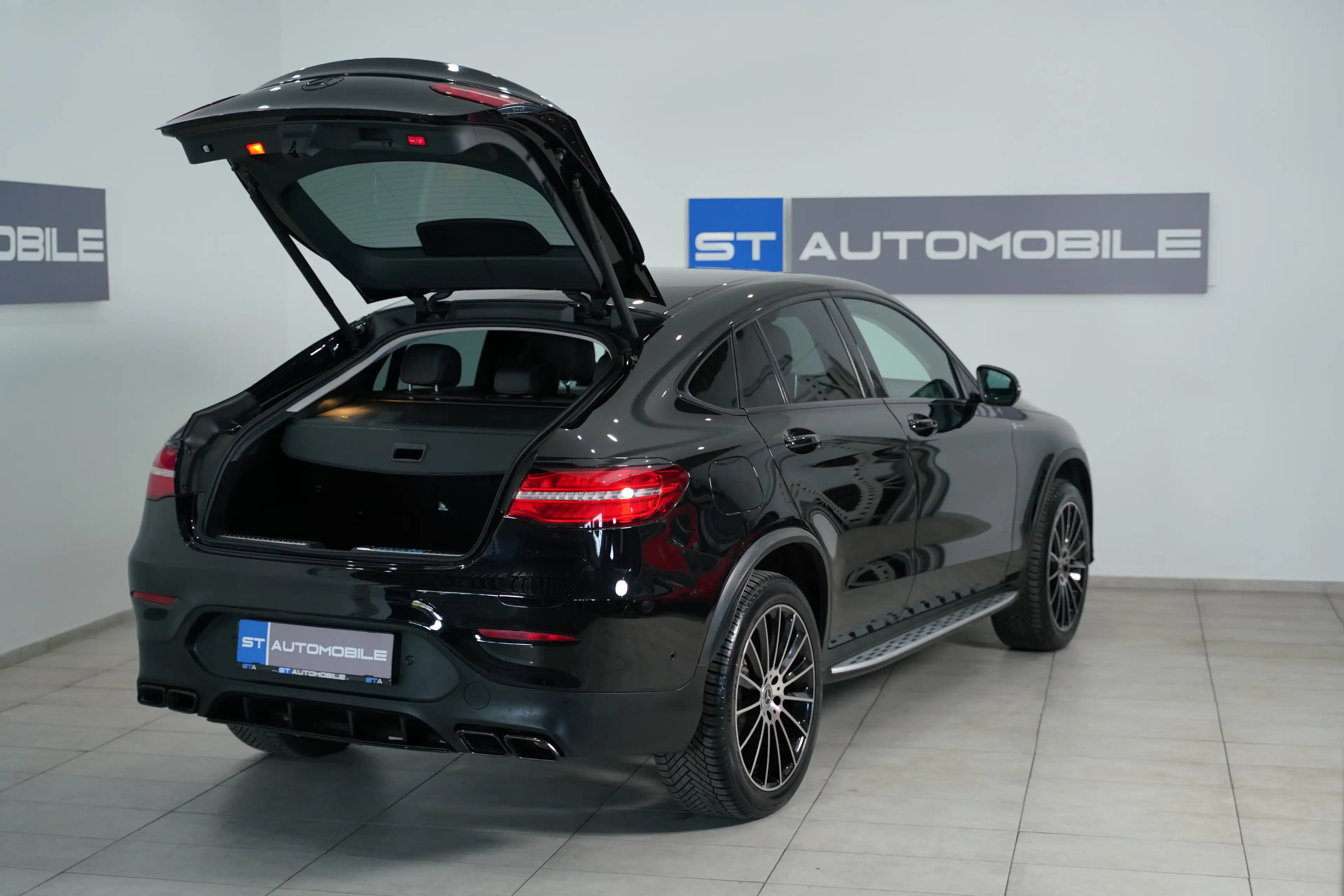 Mercedes-Benz GLC 350 GLC 350 e 4Matic // AMG -LINE // — photo 7