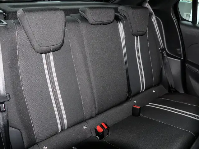 Opel Corsa view 4