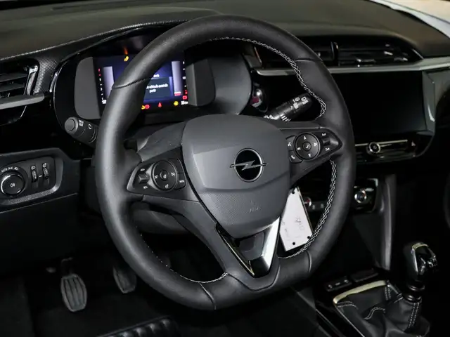 Opel Corsa view 9