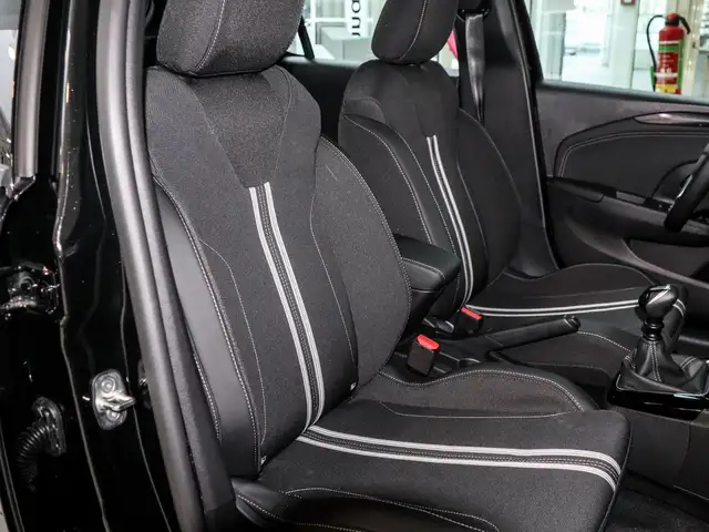 Opel Corsa view 6