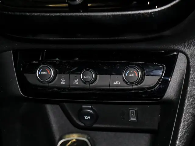 Opel Corsa view 8