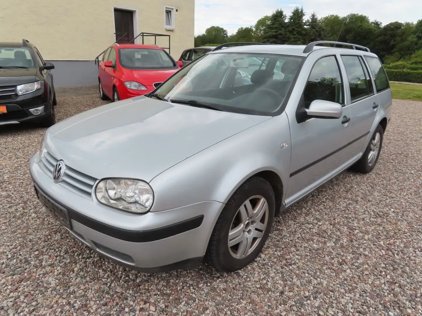 Volkswagen Golf 1.9TDI 74kW Special Variant KLIMA NAVI LMF Silber - 1