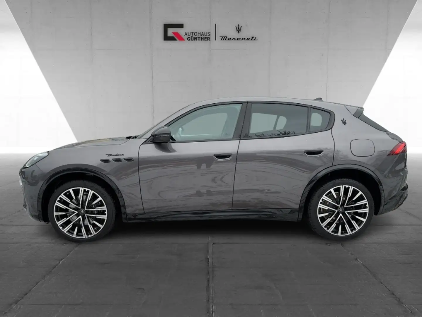 Maserati Grecale Modena MY25 330PS AWD - PANO - 360°- 21 Zoll Grau - 2