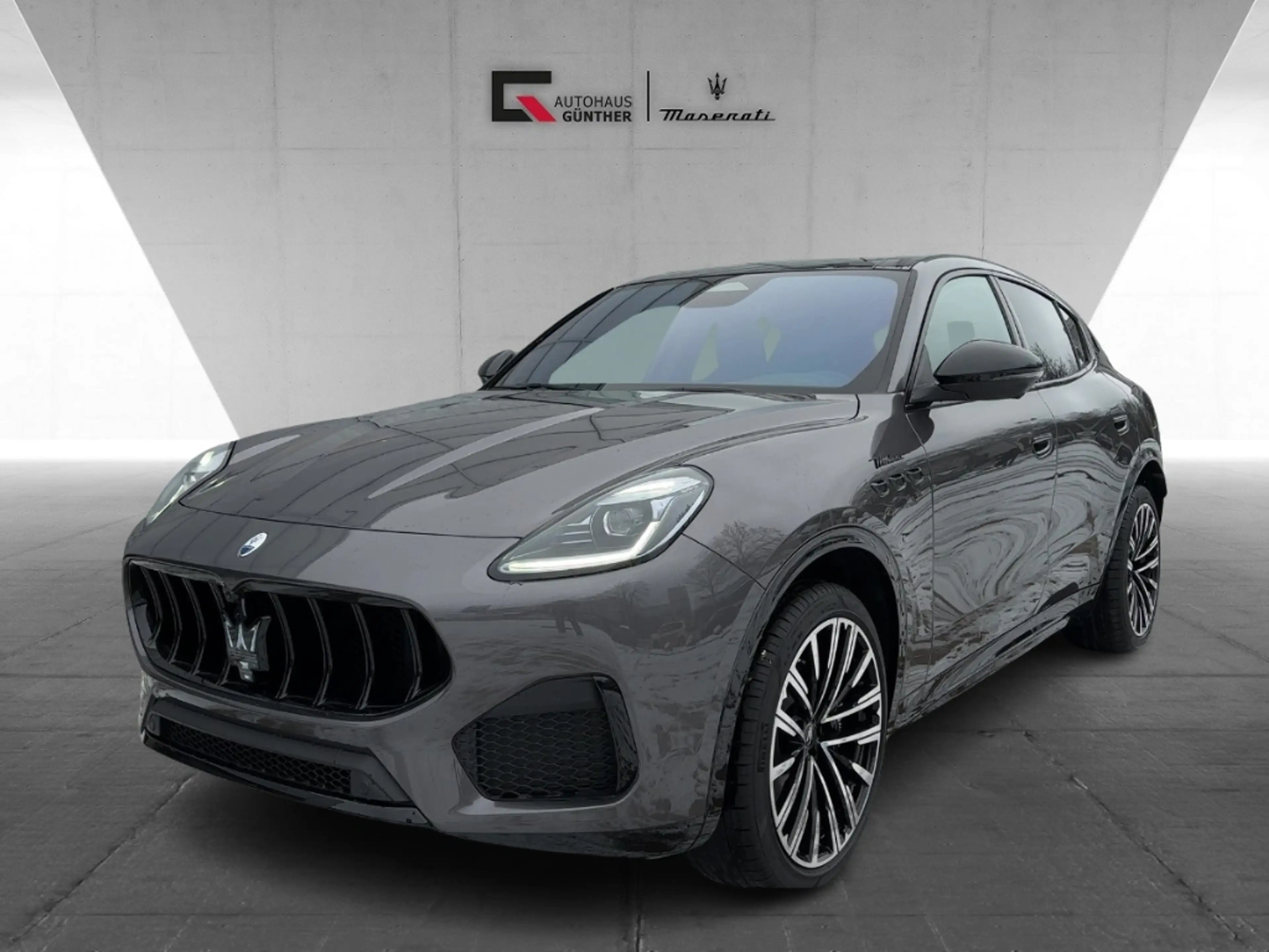 Maserati Grecale Modena MY25 330PS AWD - PANO - 360°- 21 Zoll