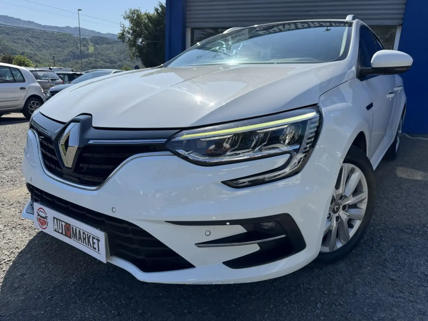 Renault Megane S.T. 1.5dCi Blue Zen EDC 85kW Wit - 1