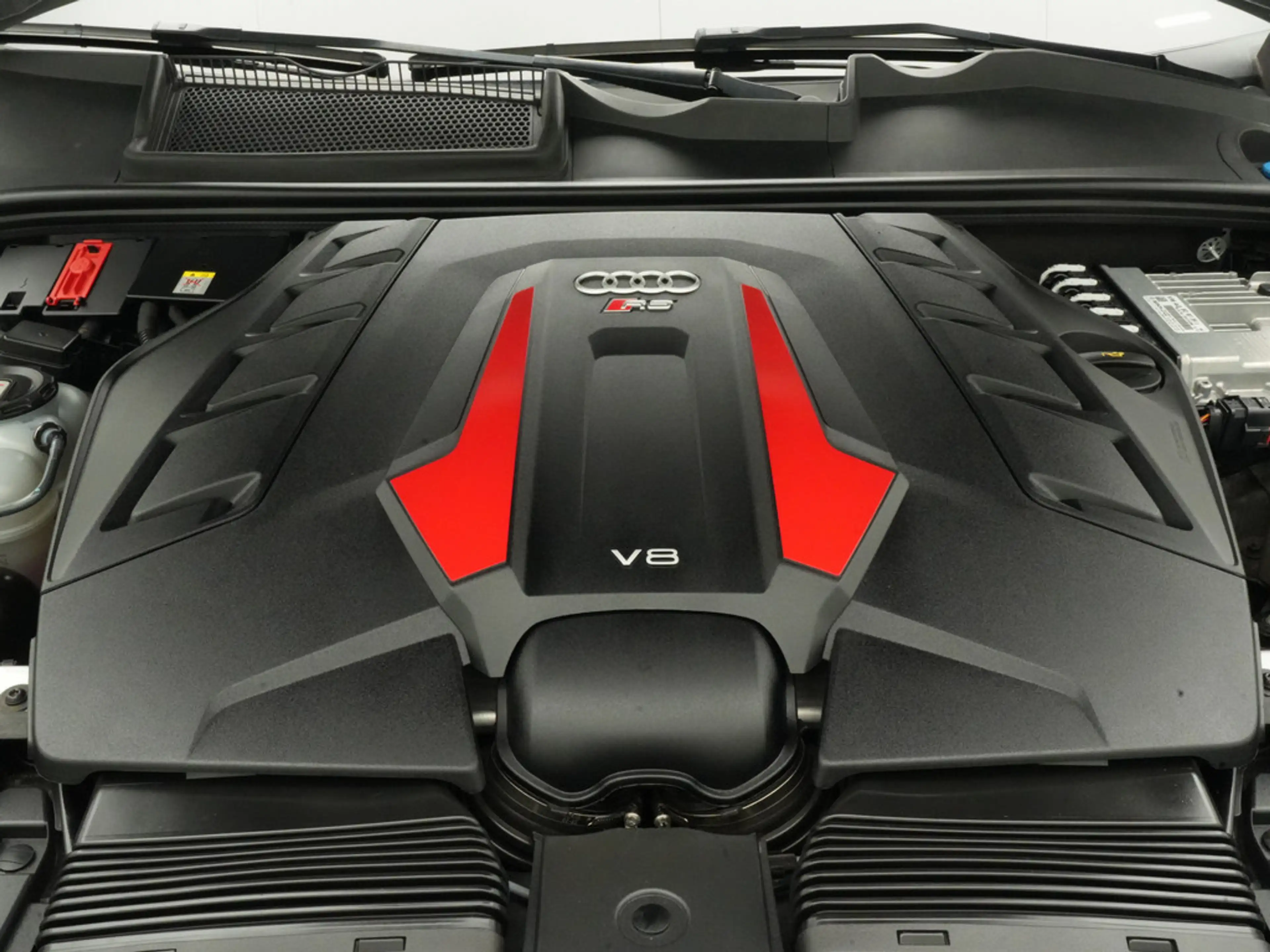 Audi RS Q8 quattro ACC AHK CARBON B&O PANO NAVI — photo 14