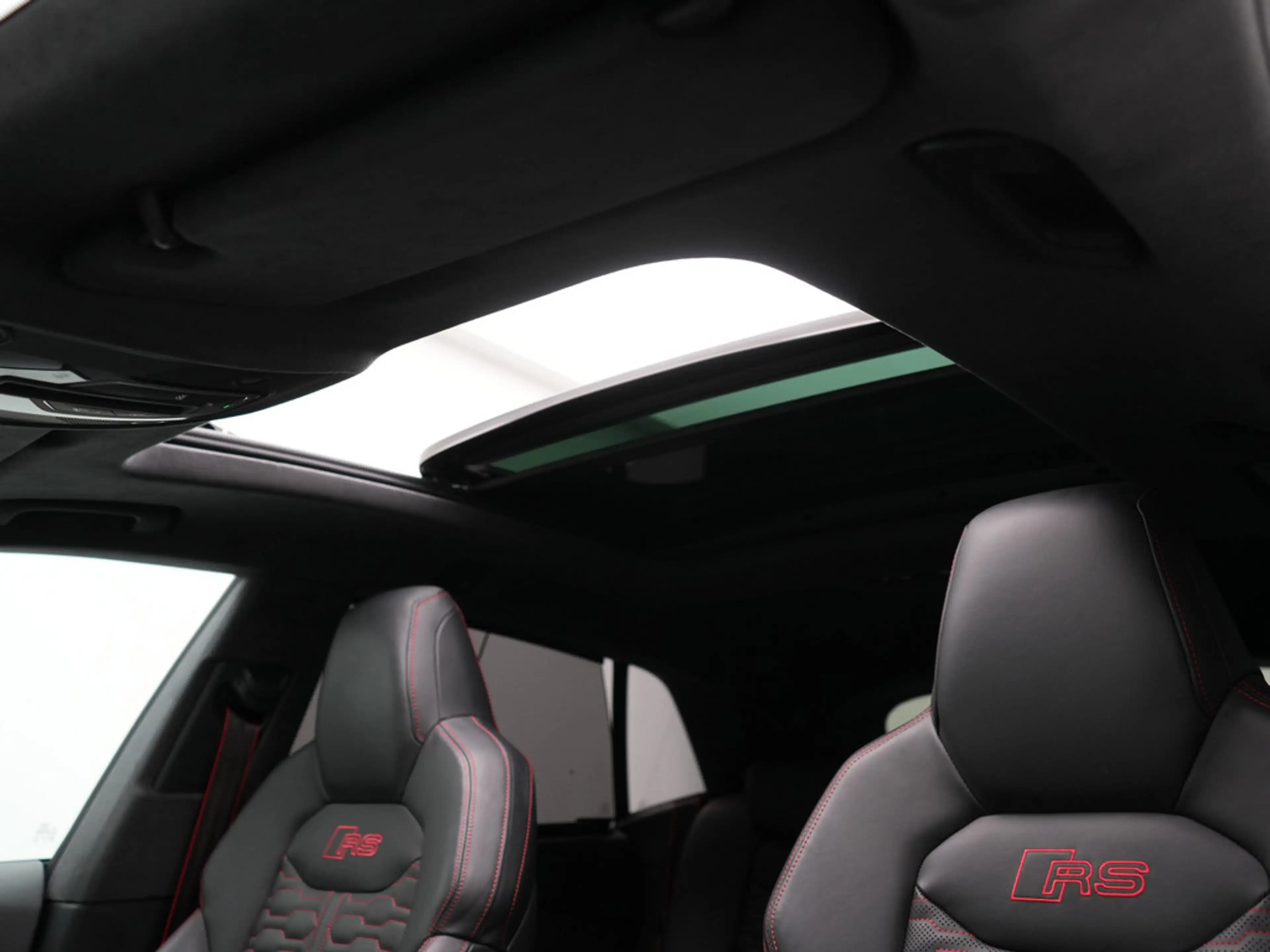 Audi RS Q8 quattro ACC AHK CARBON B&O PANO NAVI — photo 7