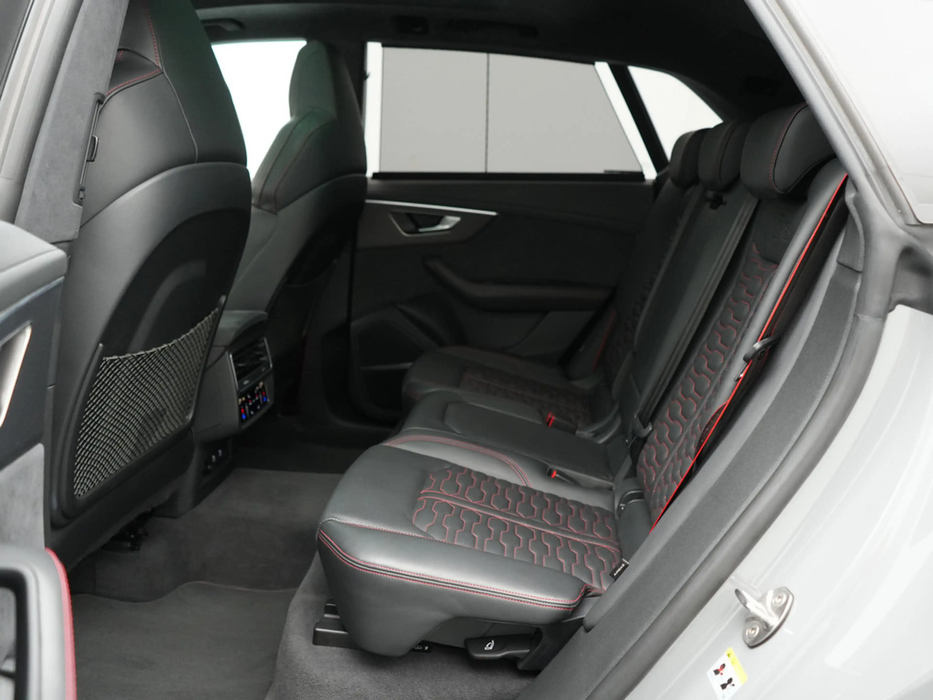 Audi RS Q8 quattro ACC AHK CARBON B&O PANO NAVI — photo 13