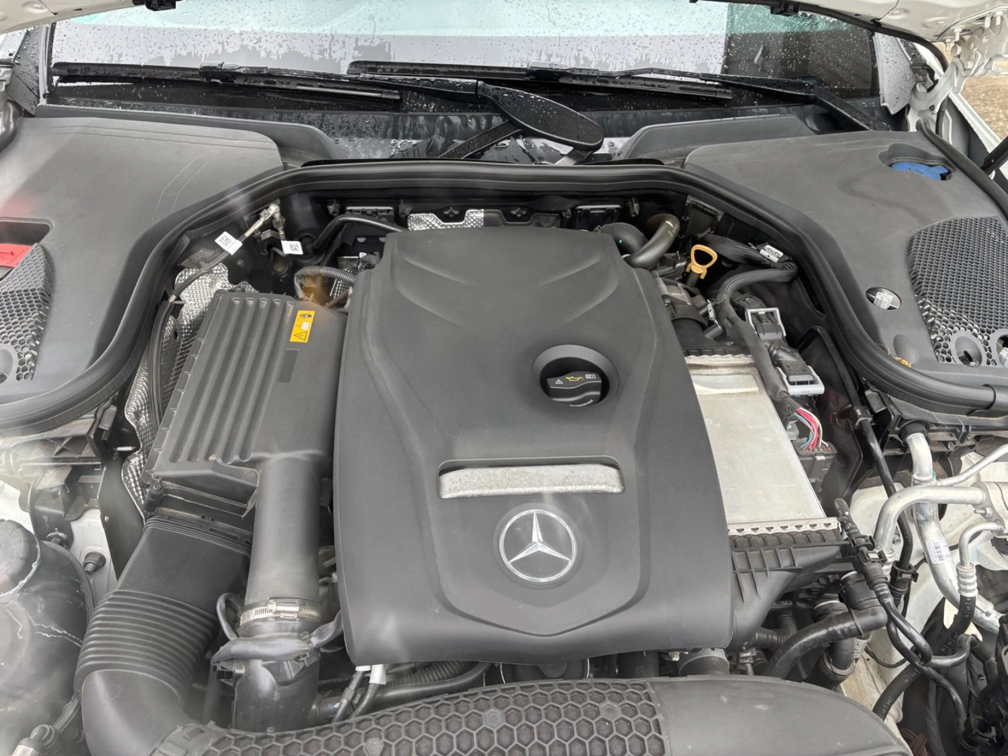 Mercedes-Benz E 250 Limousine*AMG-LINE*2 HAND*ILS*AHK* — photo 14