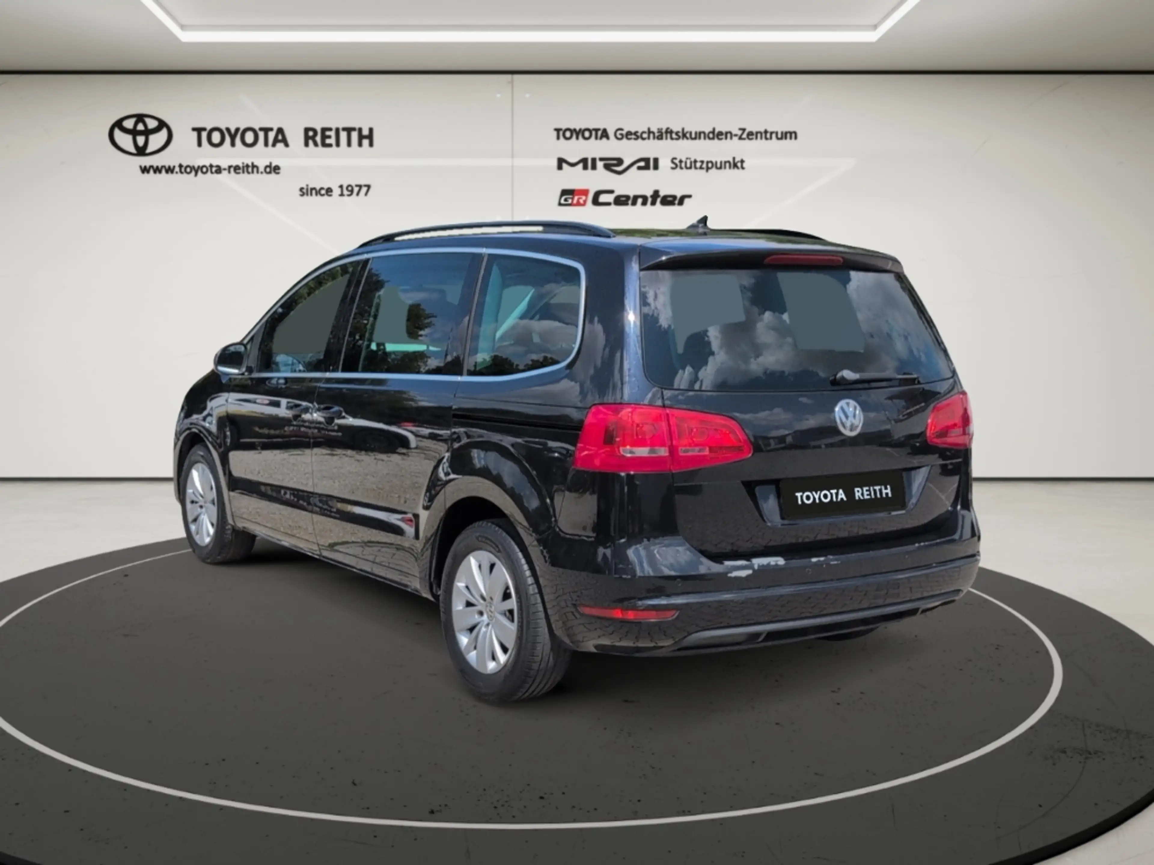 Volkswagen Sharan Comfortline BMT 1.4 TSI DGS El. Panodach Navi Dyn. — photo 3