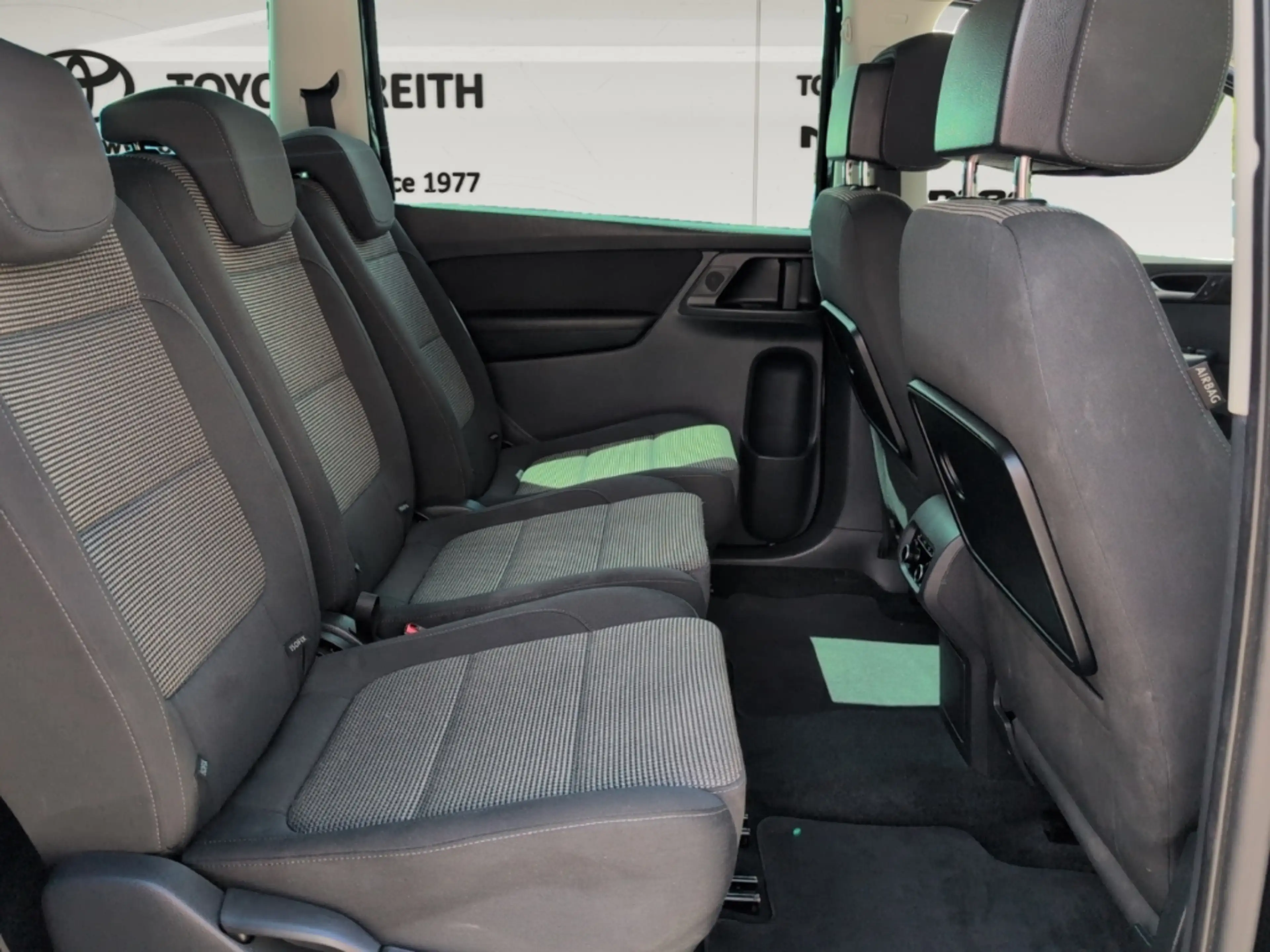 Volkswagen Sharan Comfortline BMT 1.4 TSI DGS El. Panodach Navi Dyn. — photo 13