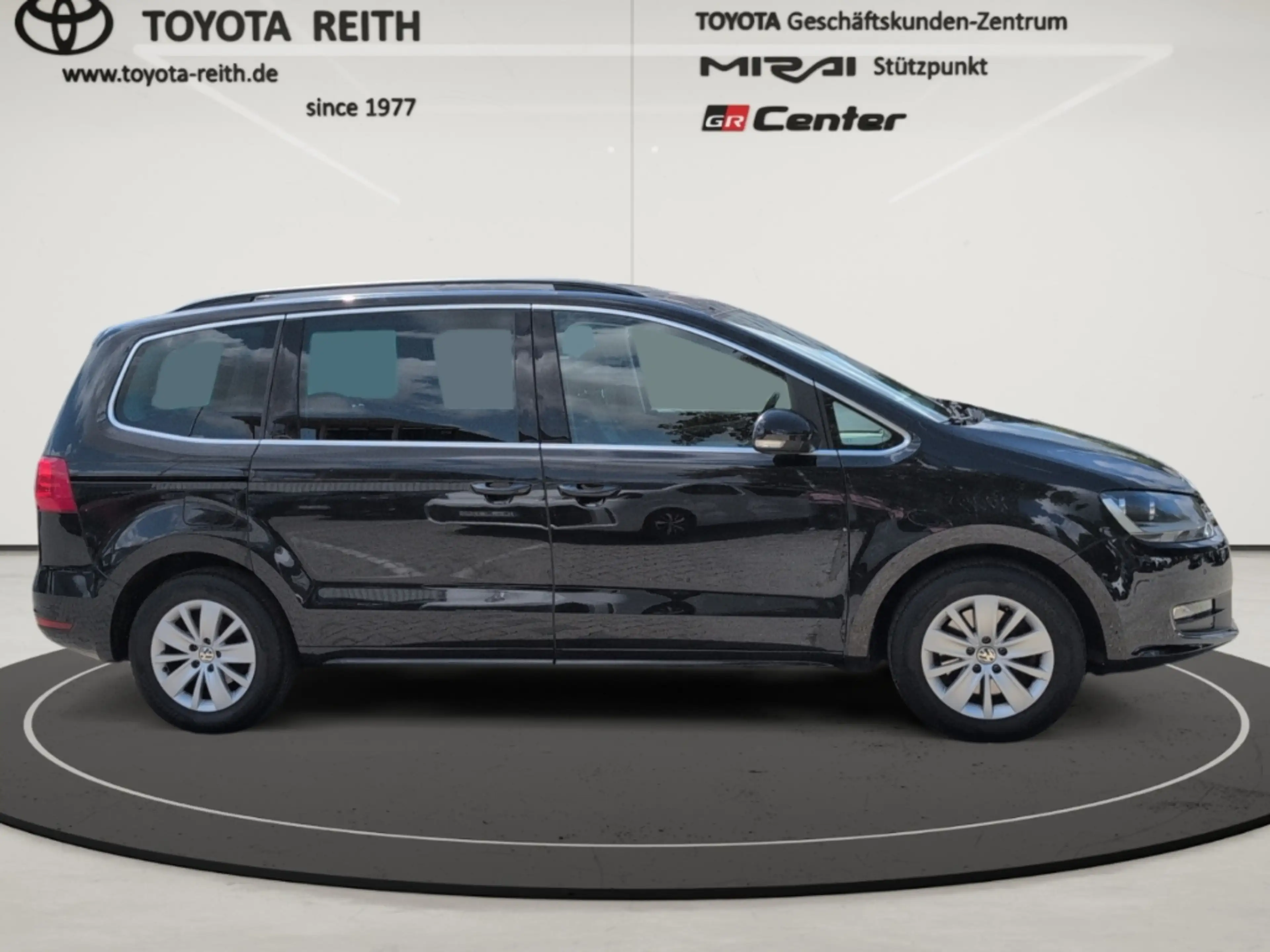 Volkswagen Sharan Comfortline BMT 1.4 TSI DGS El. Panodach Navi Dyn. — photo 6