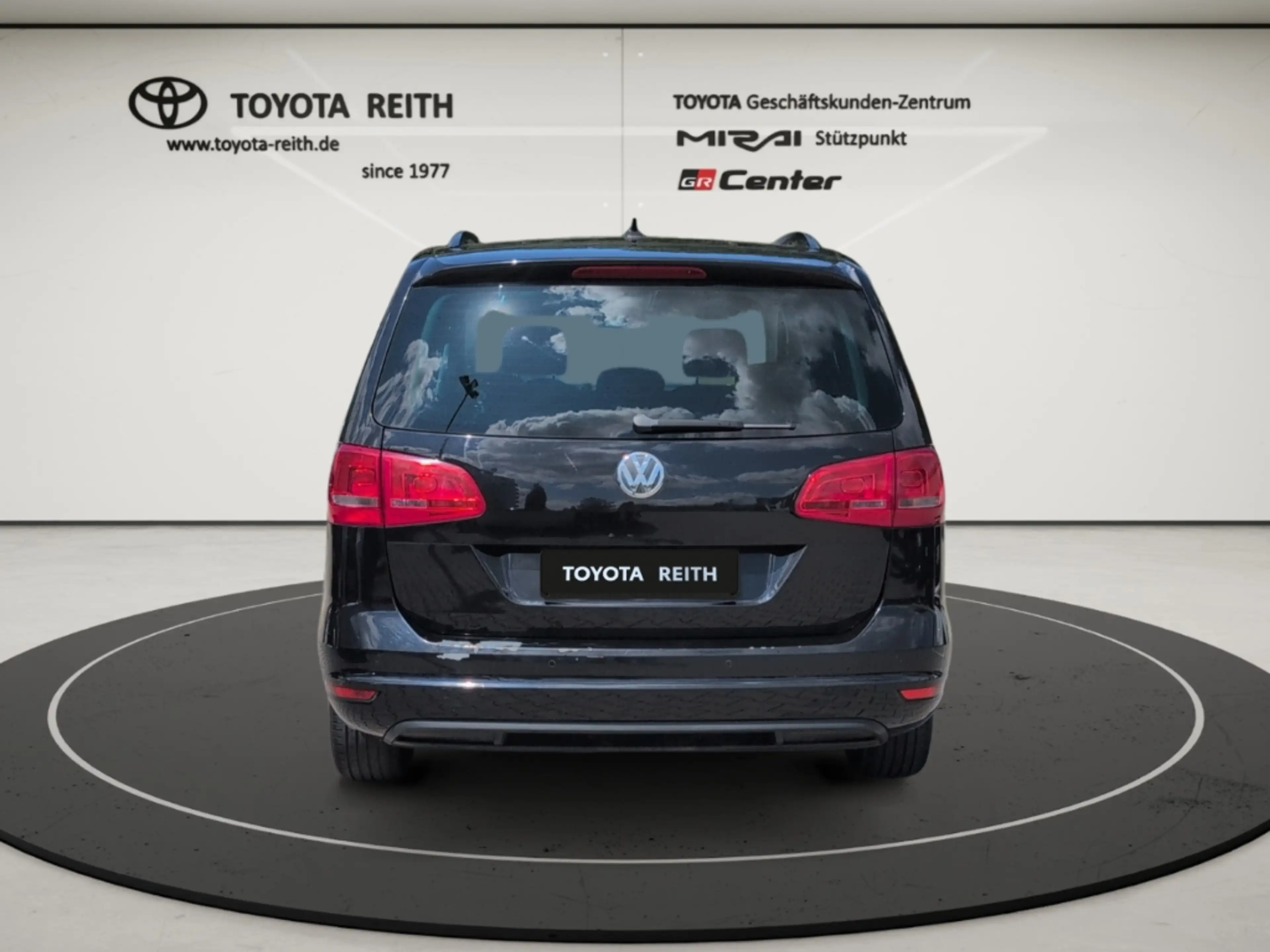 Volkswagen Sharan Comfortline BMT 1.4 TSI DGS El. Panodach Navi Dyn. — photo 4