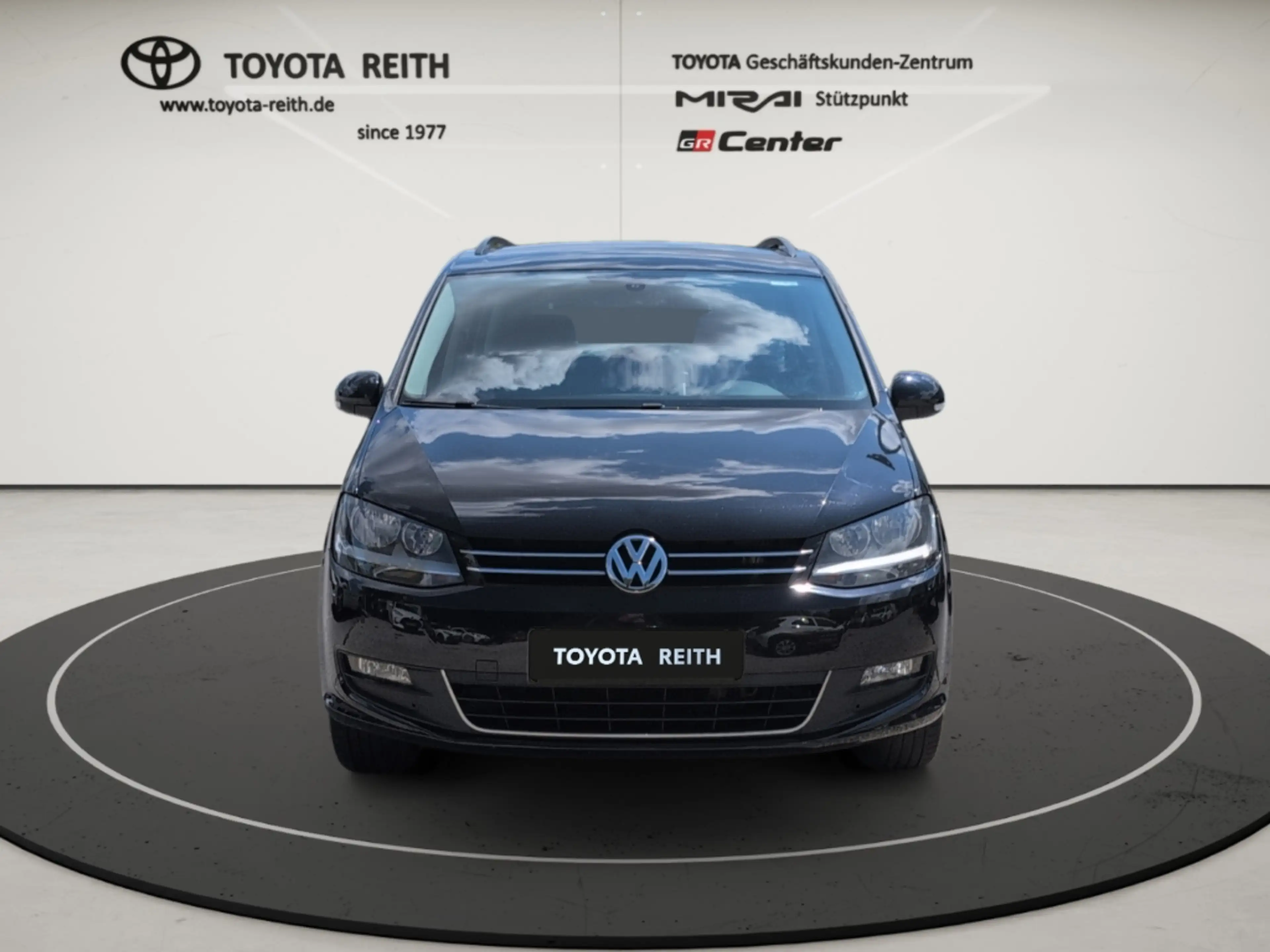 Volkswagen Sharan Comfortline BMT 1.4 TSI DGS El. Panodach Navi Dyn. — photo 8