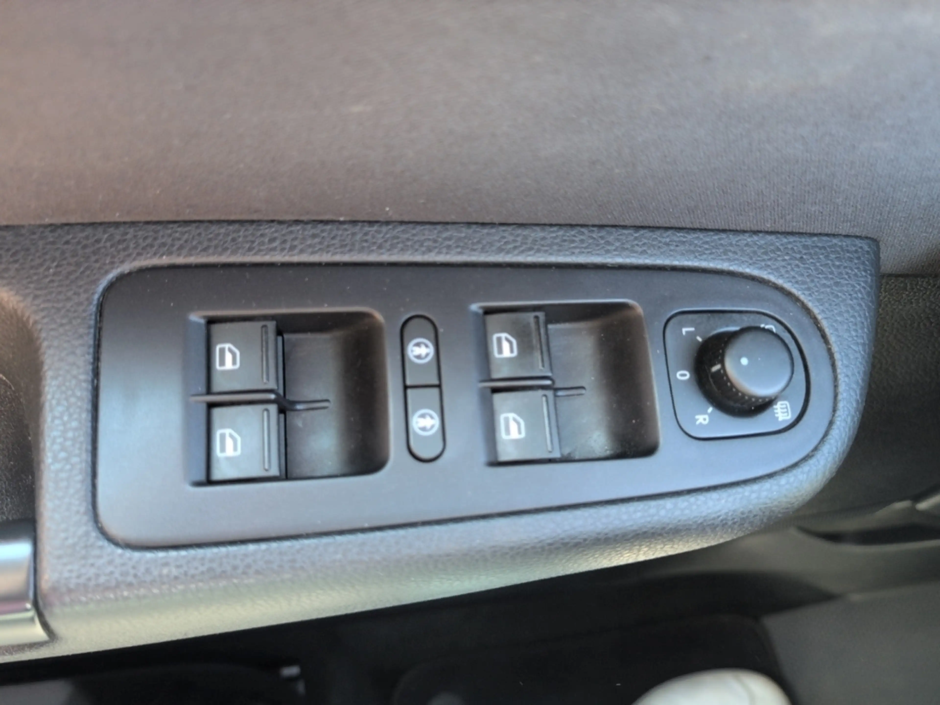 Volkswagen Sharan Comfortline BMT 1.4 TSI DGS El. Panodach Navi Dyn. — photo 12