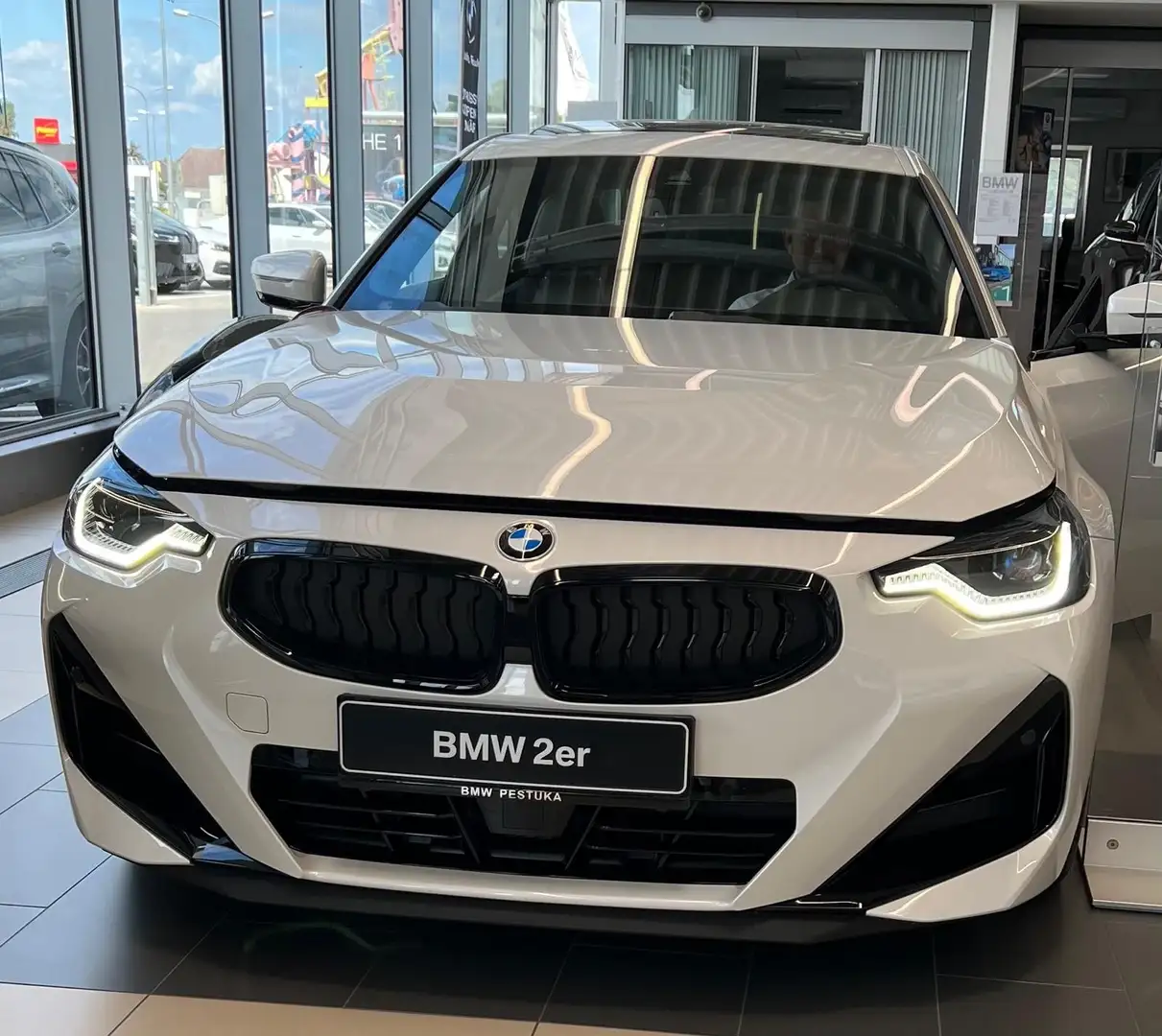 BMW 220 220d Coupé Sport Line Aut. M Paket Weiß - 1