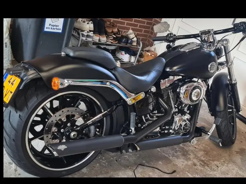 Harley-Davidson Breakout - foto 7