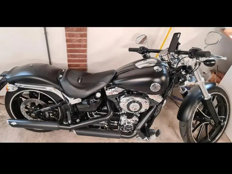 Harley-Davidson Breakout - foto 2