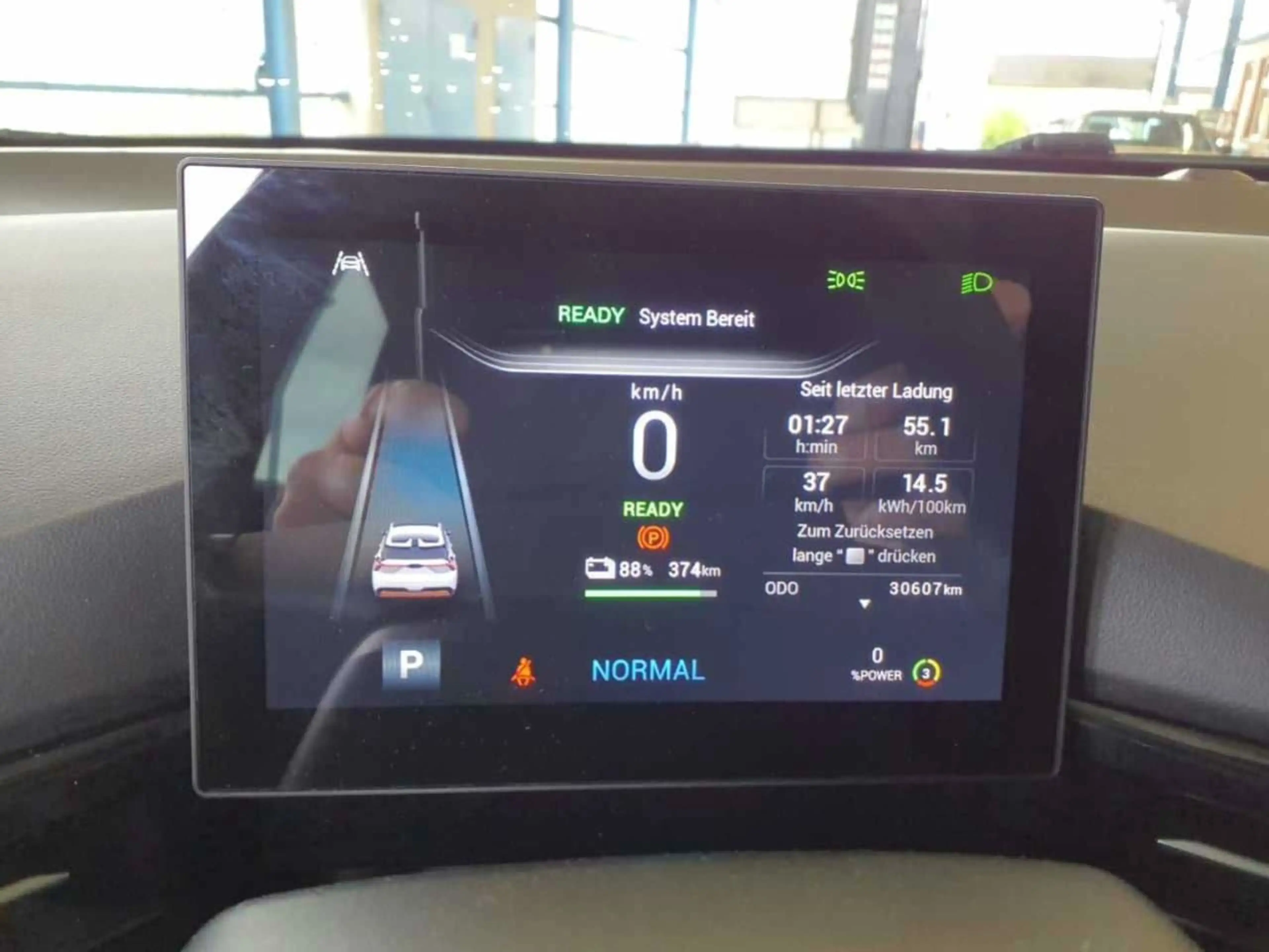 MG MG4 150 kW Luxury 64 kWh 360° ACC BLIS LED Lane AUT Kl — photo 10