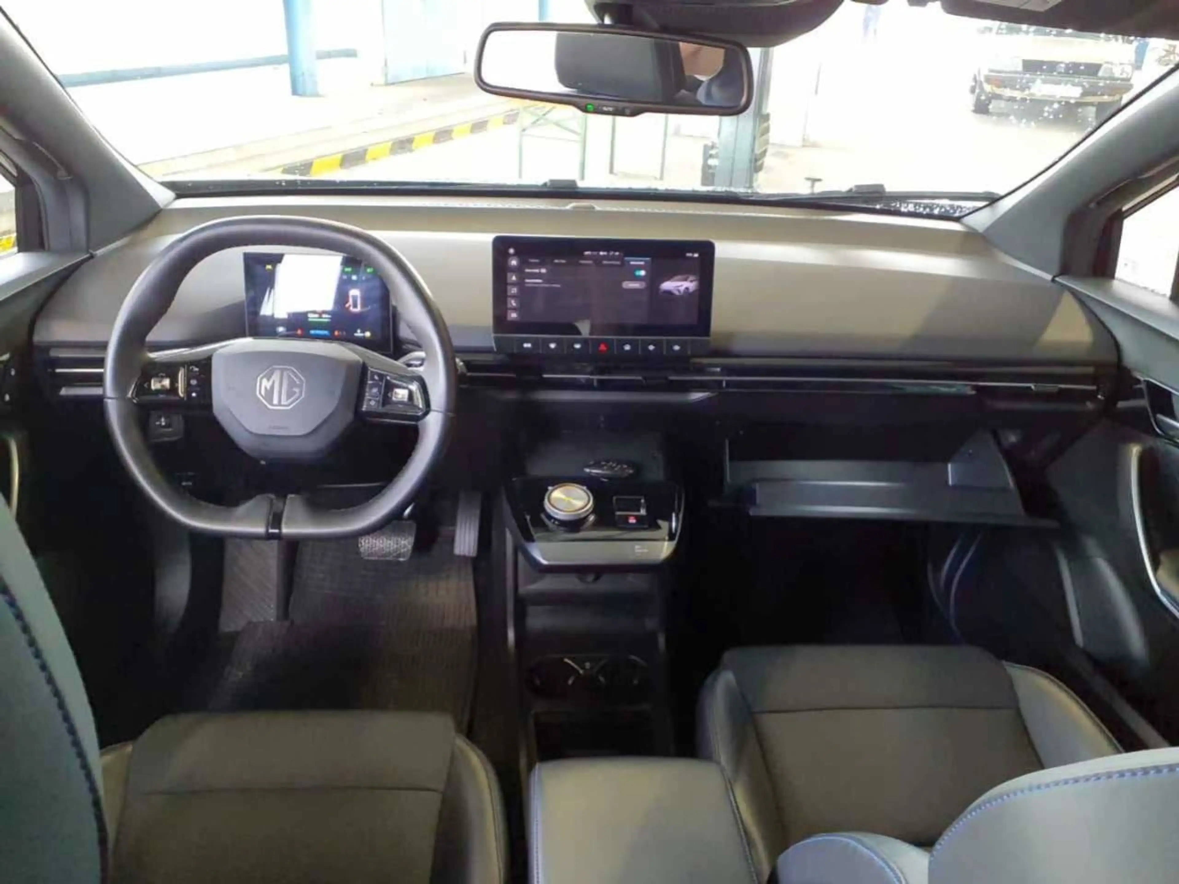 MG MG4 150 kW Luxury 64 kWh 360° ACC BLIS LED Lane AUT Kl — photo 6