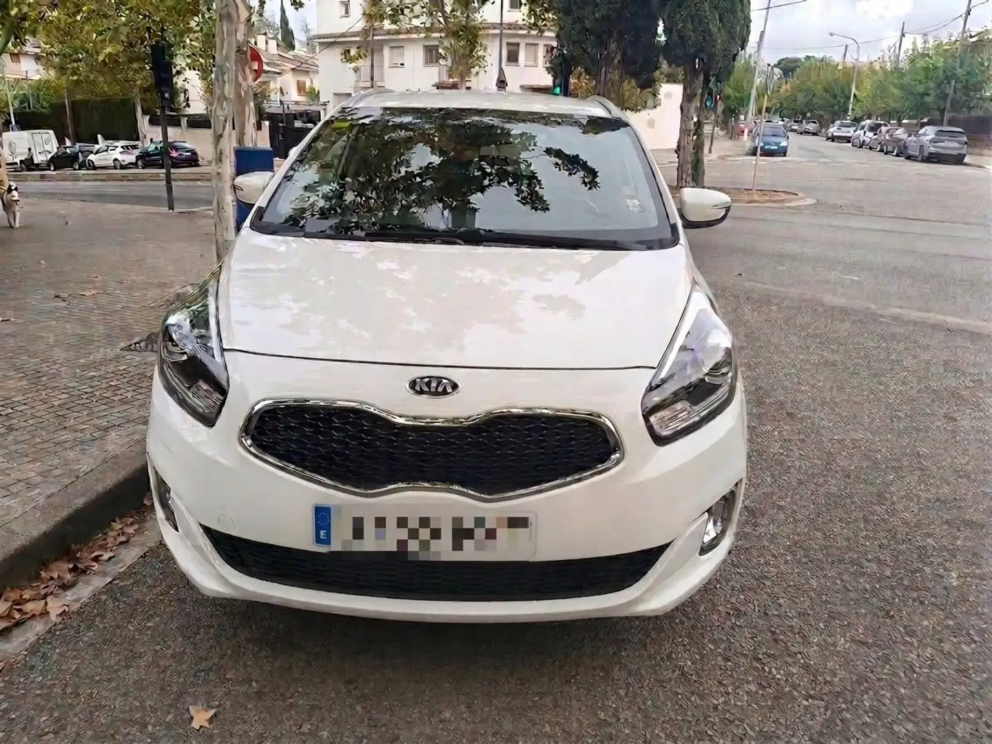 Kia Carens Carens 1.7CRDi Eco-Dynamics Drive 115 Drive Blanco - 1