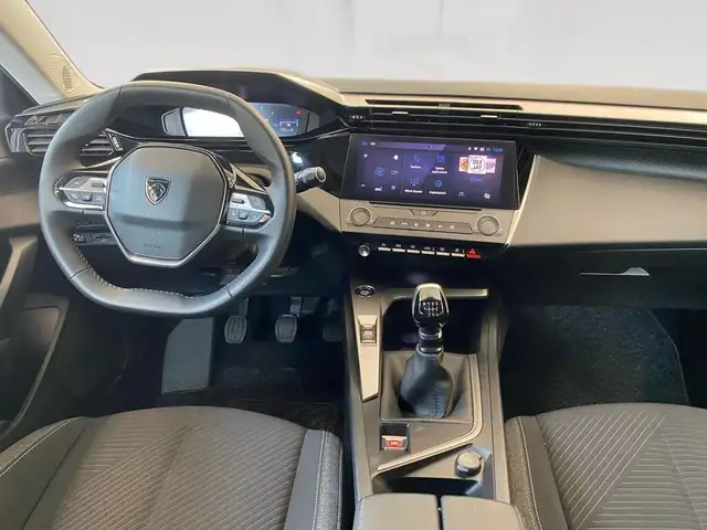 Peugeot 308 view 6