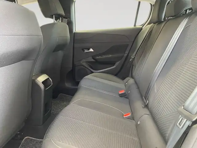 Peugeot 308 view 8