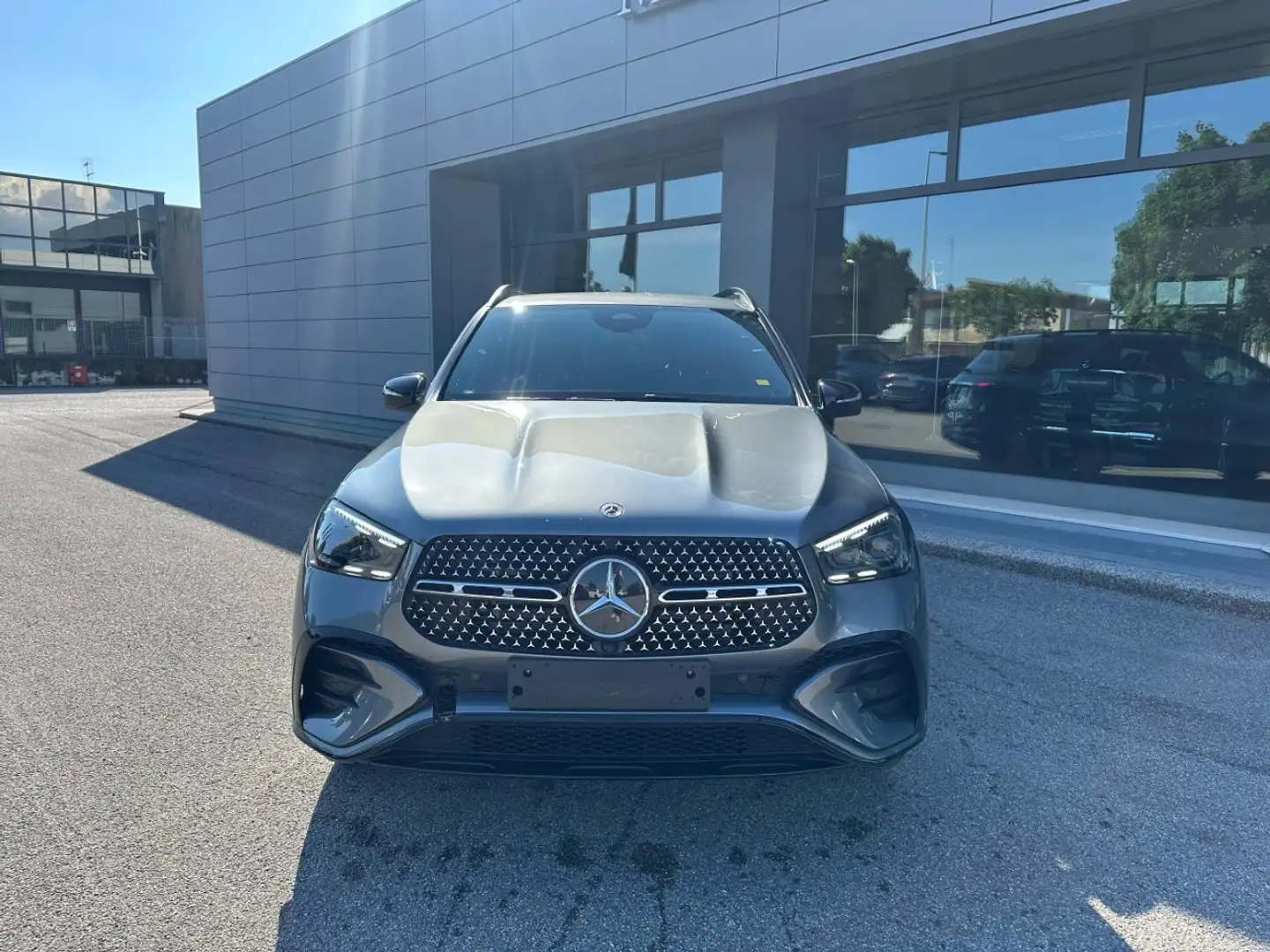 Mercedes-Benz GLE 300 d 4MATIC Gri - 2