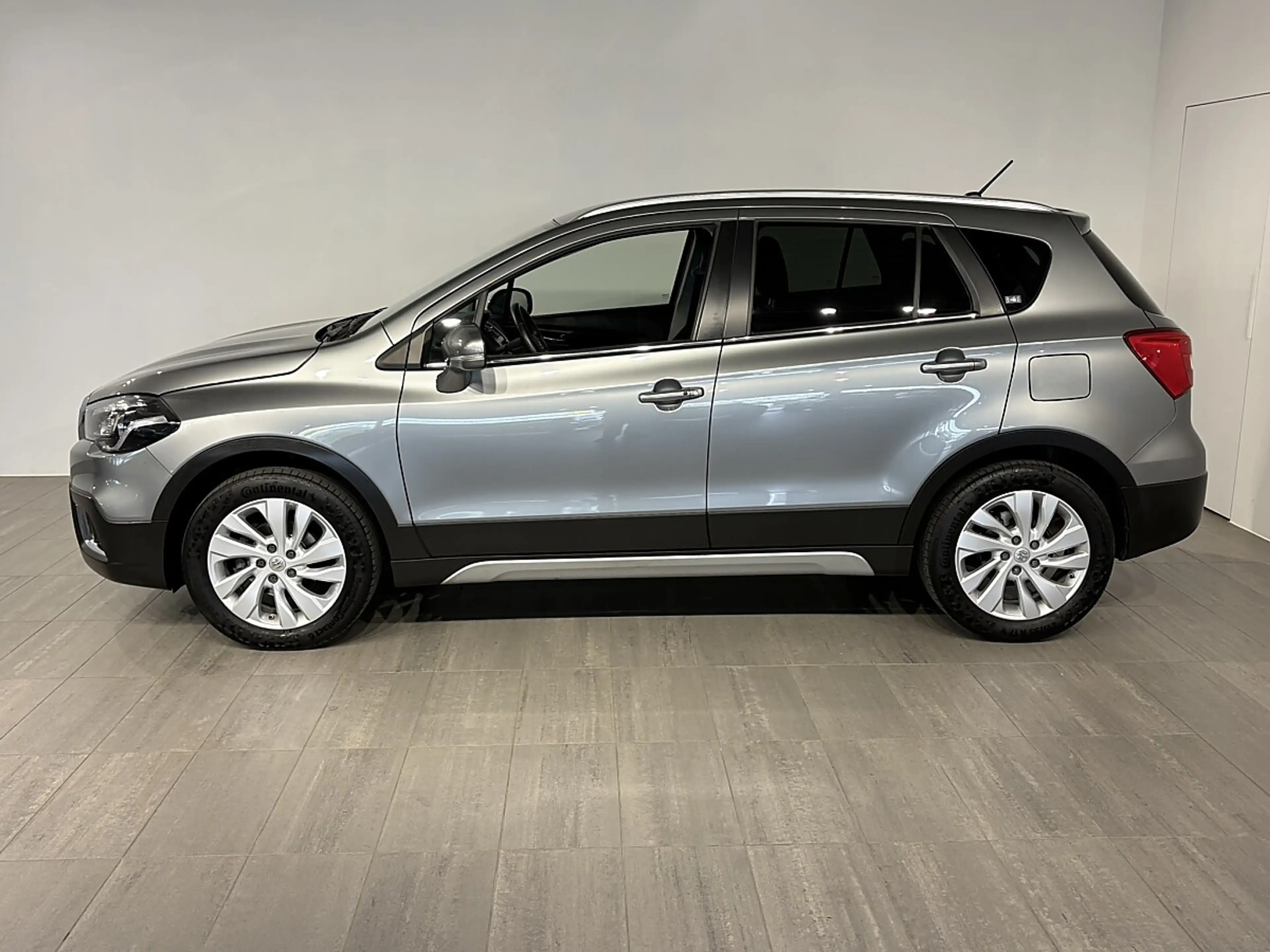 Suzuki SX4 S-Cross 1,0 DITC ALLGRIP shine — photo 3