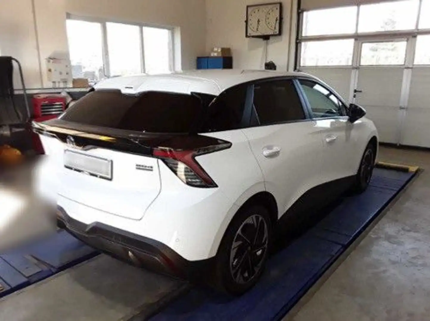 MG MG4 Maximal 64KWH LED Wärmepumpe ACC Carplay DAB Weiß - 2