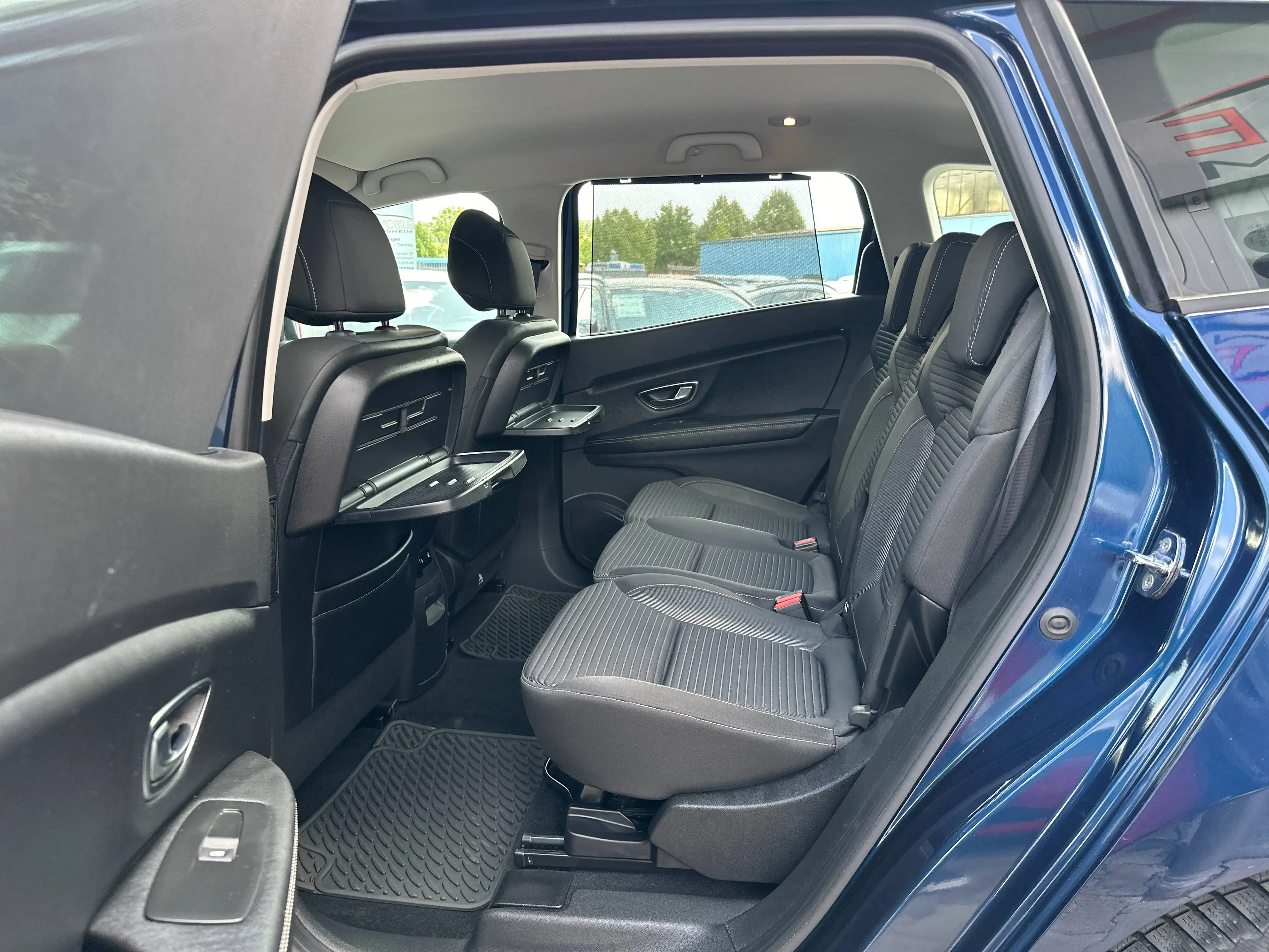 Renault Scenic Grand 1.7 BLUE dci*AUTOMATIK*Navi*Parkpilot*Sitzhz — photo 13