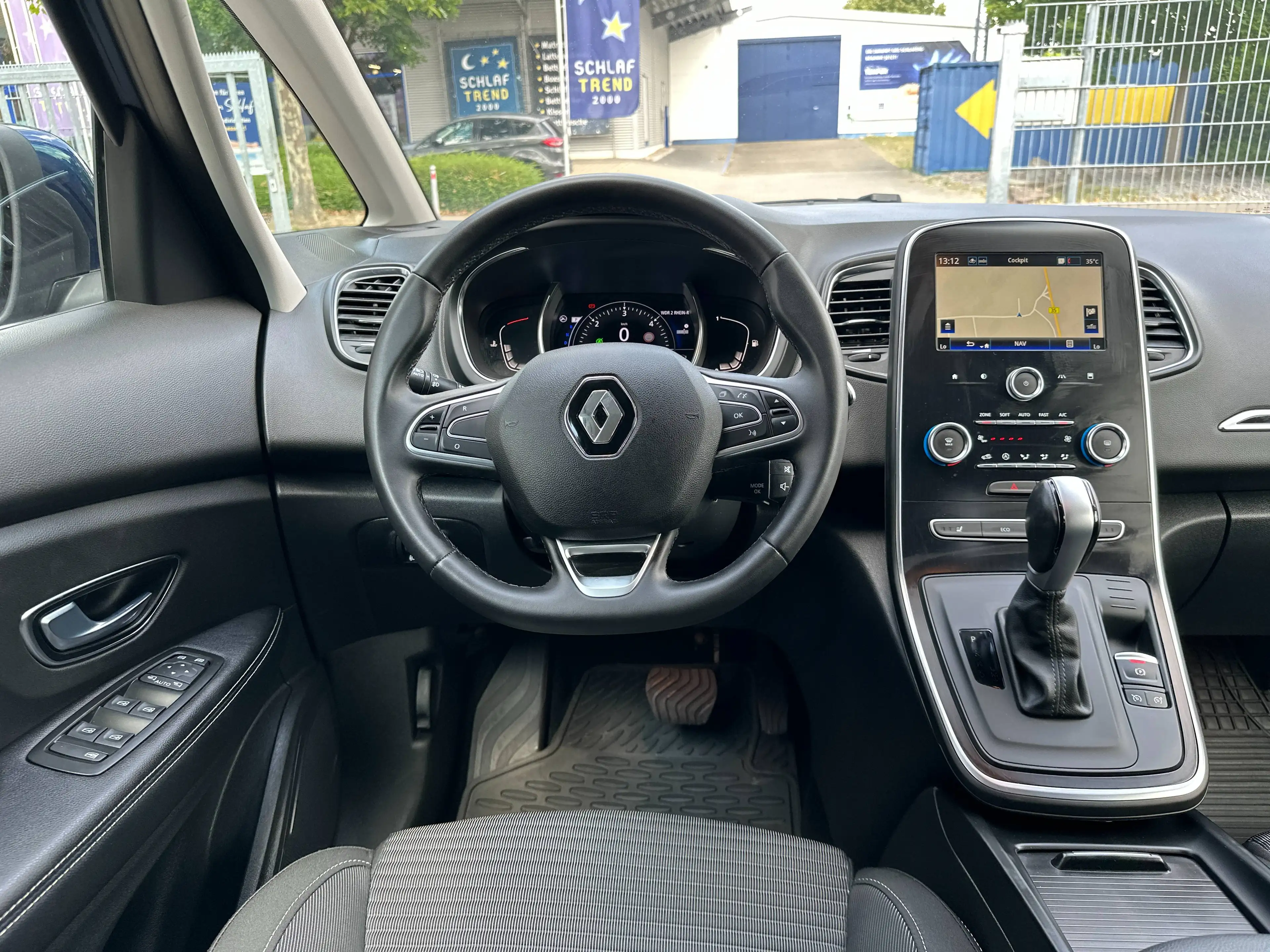 Renault Scenic Grand 1.7 BLUE dci*AUTOMATIK*Navi*Parkpilot*Sitzhz — photo 10