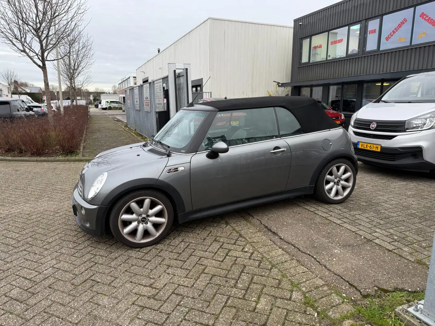 MINI Cooper S Cabrio Mini 1.6 Grijs - 2