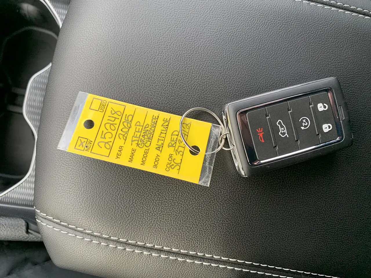 Jeep Grand Cherokee снимка Jeep Grand Cherokee