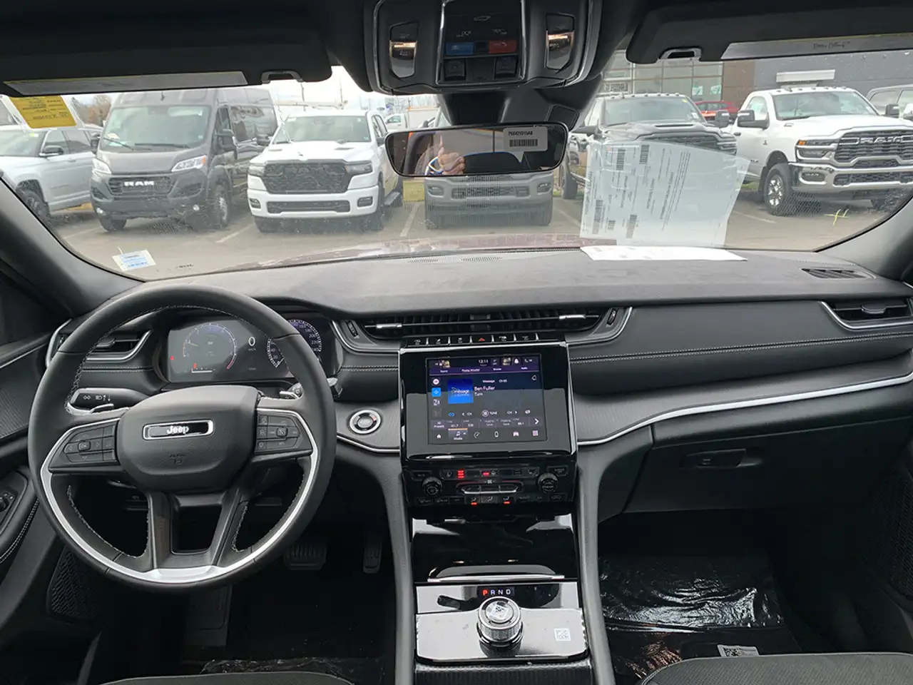 Jeep Grand Cherokee снимка Jeep Grand Cherokee